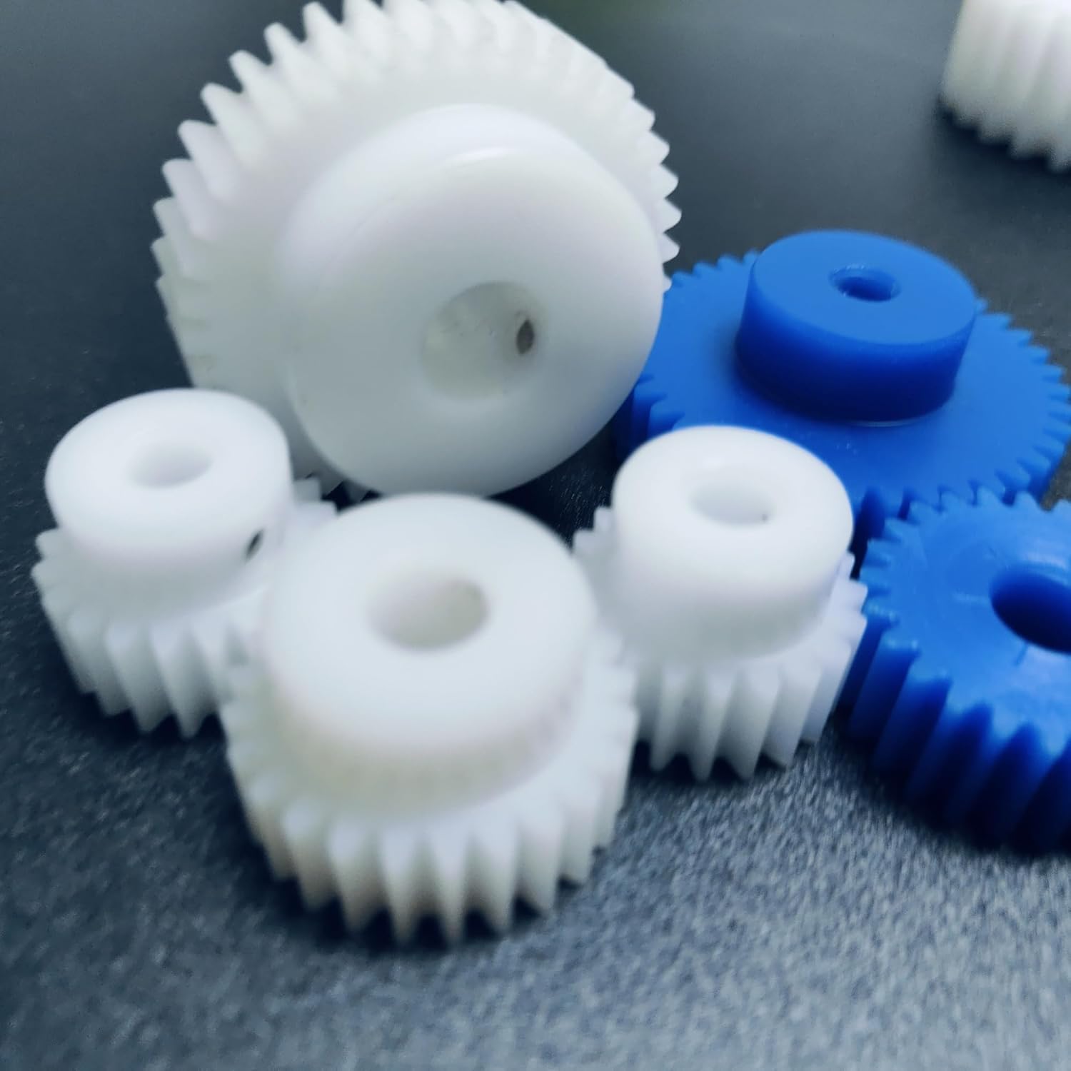 Plastic Motor Pinion Gears,1pcs Nylon Cylindrical Gear, Step Spur 1 Module 15 Teeth Straight 4-8mm Bore(4MM BORE)
