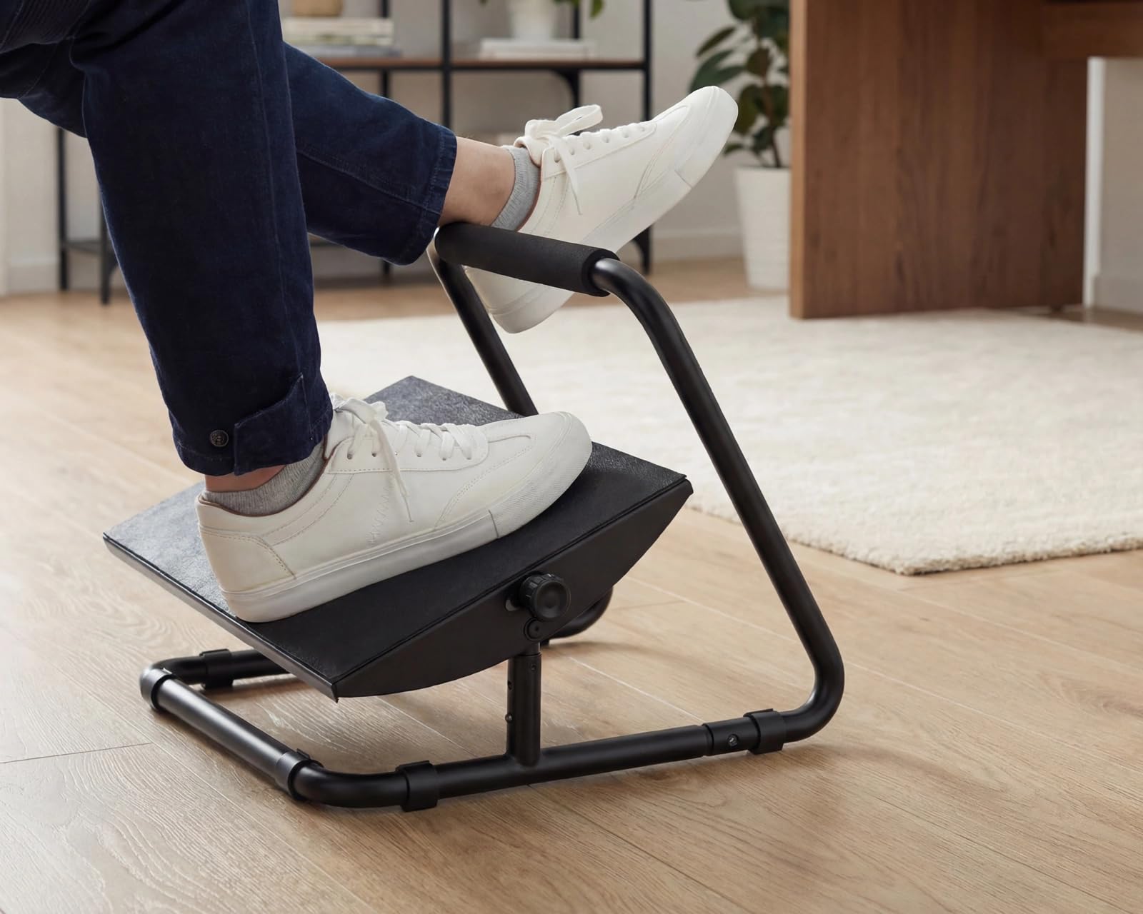 Verstellbare Fußstütze mit Neigefunktion – Ergonomisches Fußstütze für Schreibtisch, Metall & Textil, Schwarz