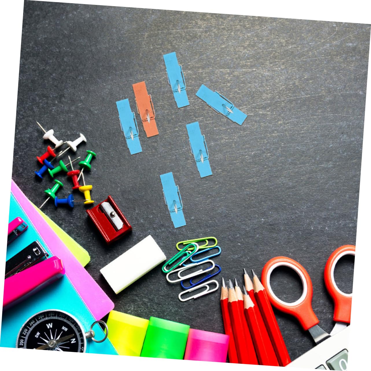 Sewroro 200stücke Pushpins Für Bastelprojekte Praktische Klammern Für Pinnwände Foto-Dekoration Und Notizen Im Klassenzimmer Oder Büro