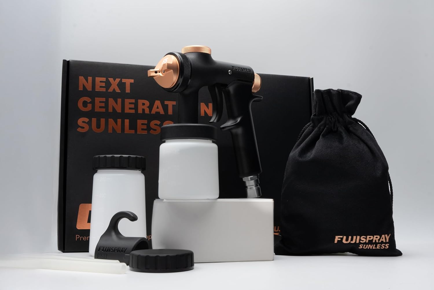 Fuji Spray Sunless 3500 studioTAN HVLP Spray Tan System with FT-5 Aplicator