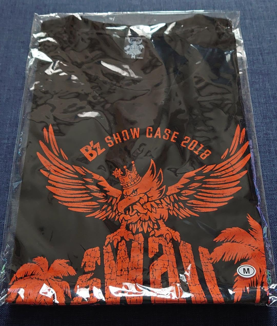 Amazon.co.jp: B'z SHOW CASE 2018 Tシャツ Mサイズ : おもちゃ