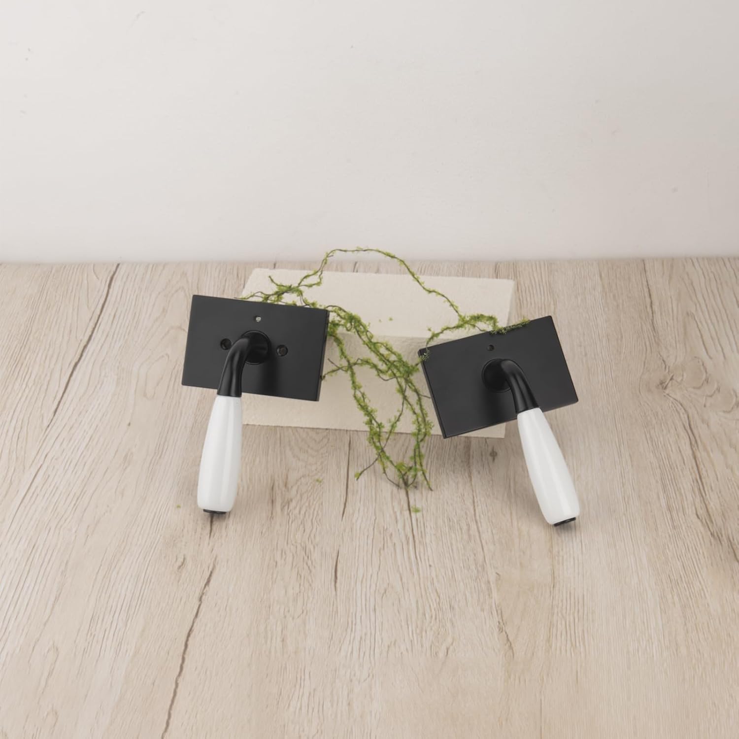 parro White Door Handles Interior, Porcelain Door Handles with Lock for Bath & Bedroom, Modern Privacy Door knobs