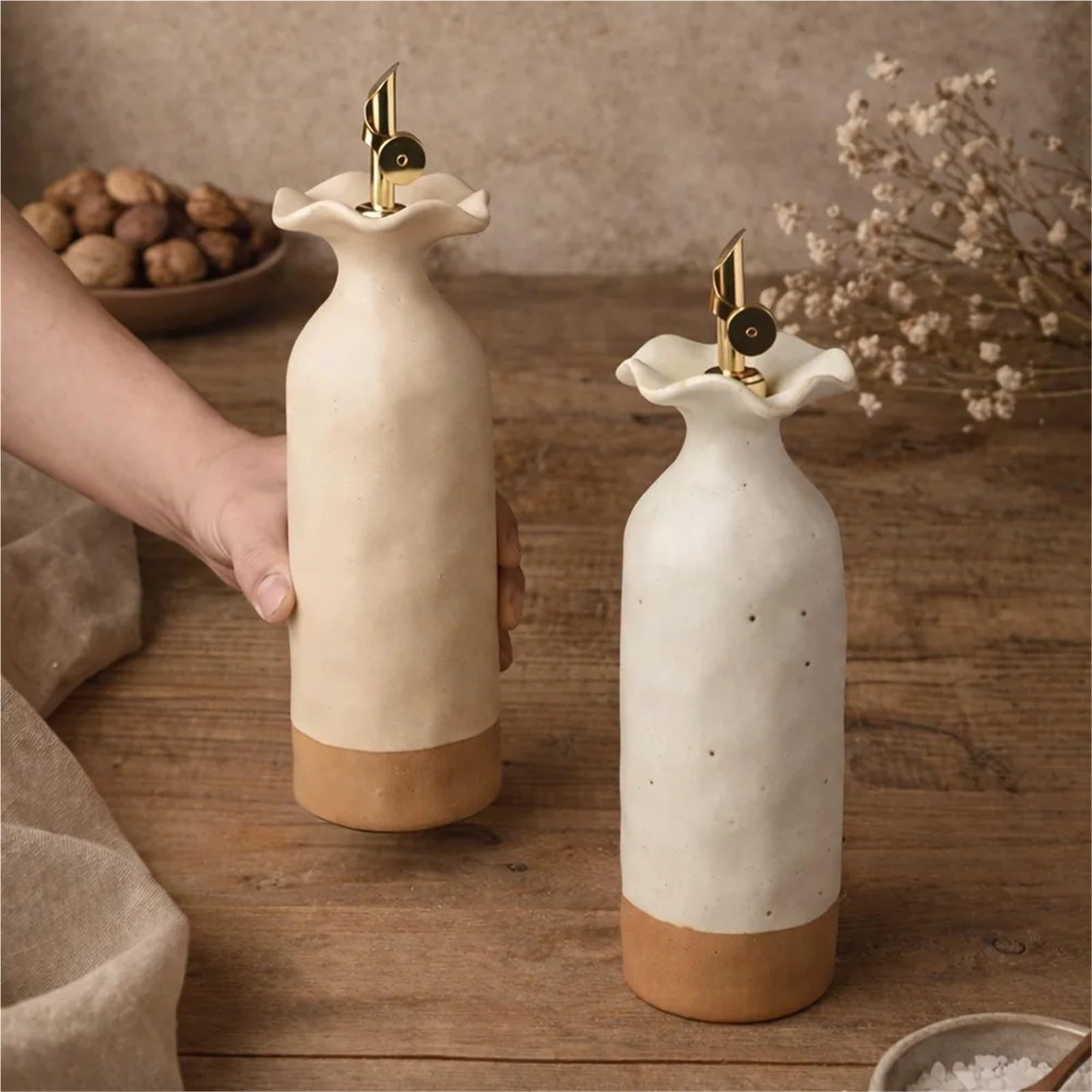 Keramische Olivenöl-Dispenserflasche Kreative Retro Beige Keramik Olivenöl Flasche Edelstahl Auslauf Küche Lagerung Liefert Gewürz(Beige)