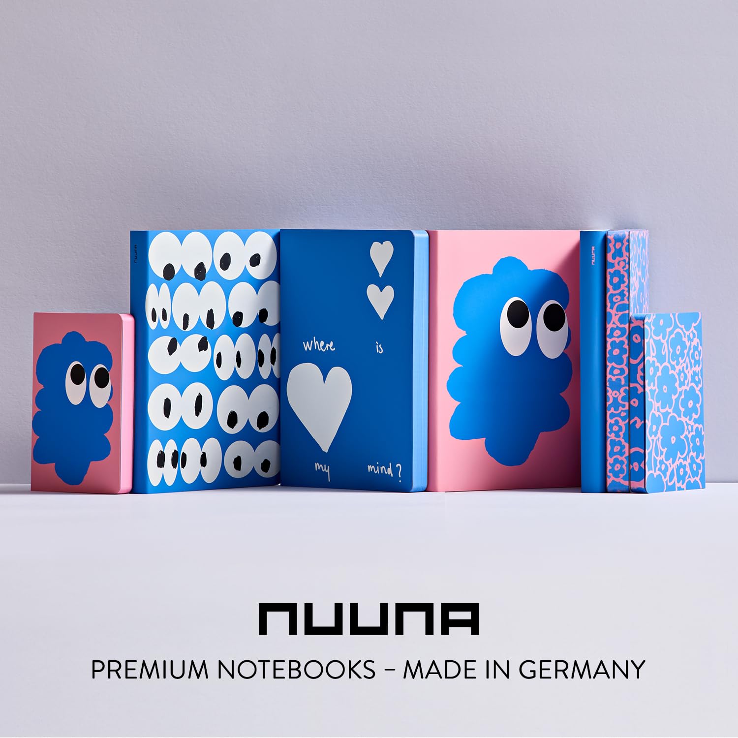 Nuuna Notizbuch A5+ | Graphic L - Where Is My Mind? | 3,5 mm Punktraster | 256 nummerierte Seiten | 120 g Premium-Papier | Leder blau | nachhaltig produziert in Deutschland