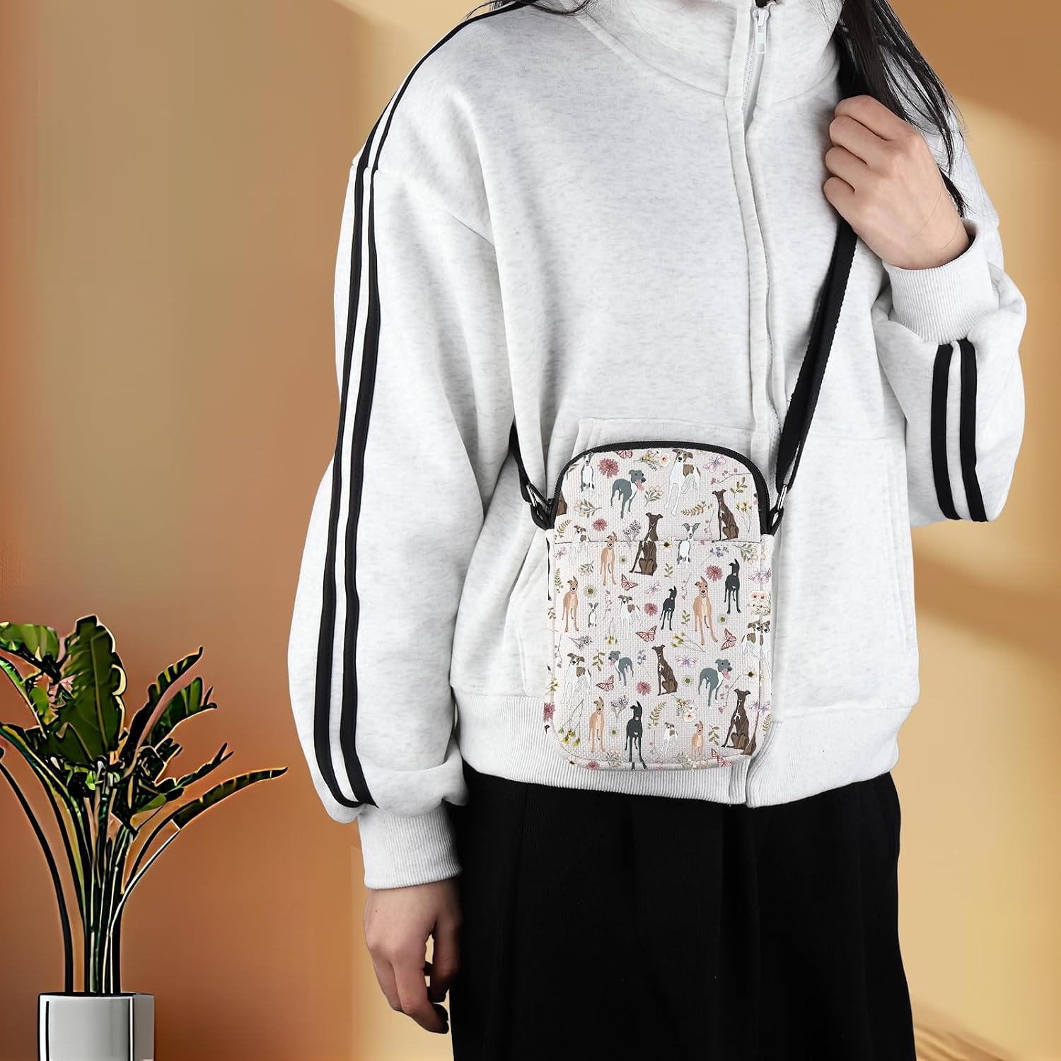 G2TUP Greyhound Crossbody Bag Greyhound Owner Gifts Greyhound Themed Gifts Greyhound Dog Shoulder Bag image 2