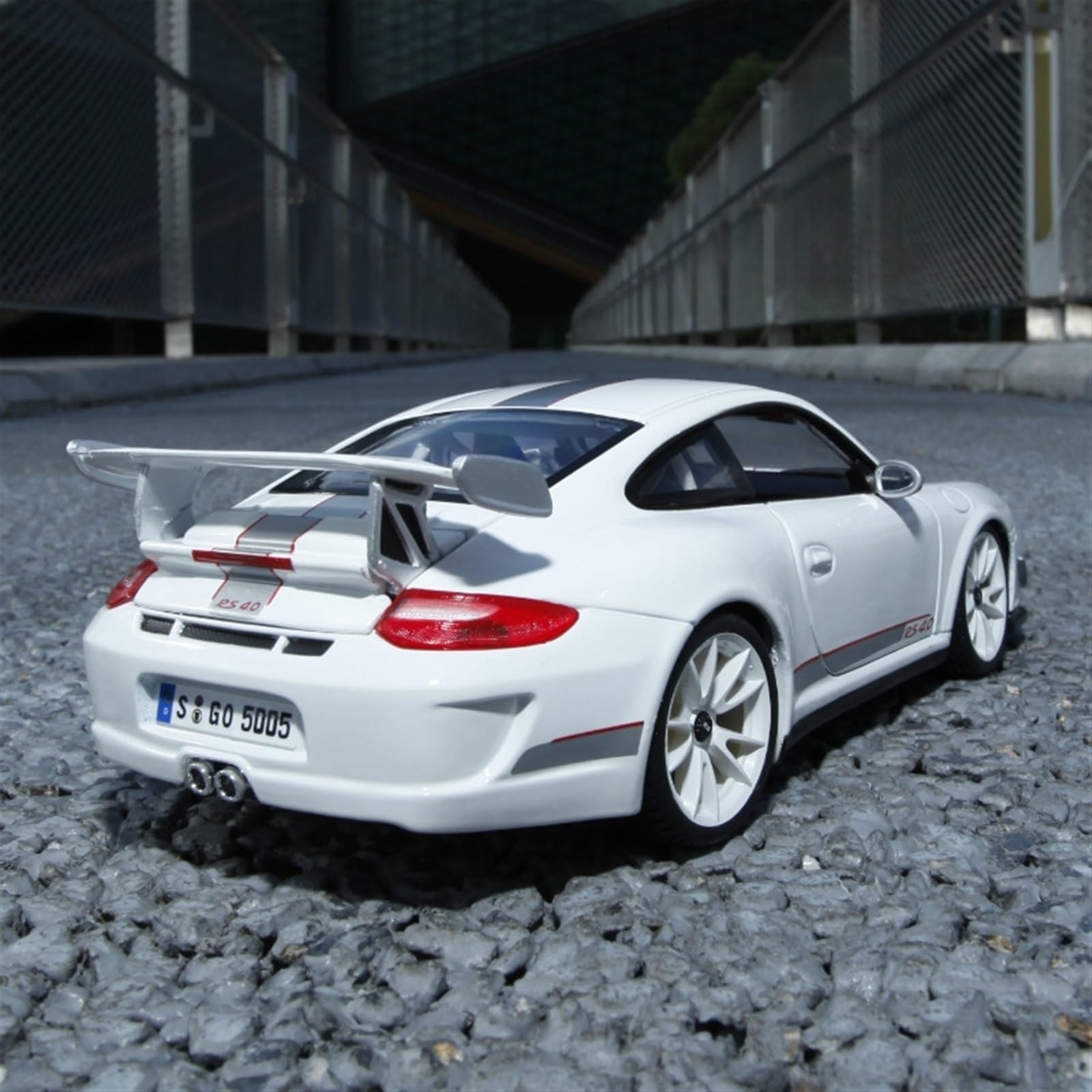 ポルシェ 911 GT3 1/18 ホワイト Amazon | 欧州限定 1/18 ポルシェ 911 GT3 (ホワイト) 2021 992