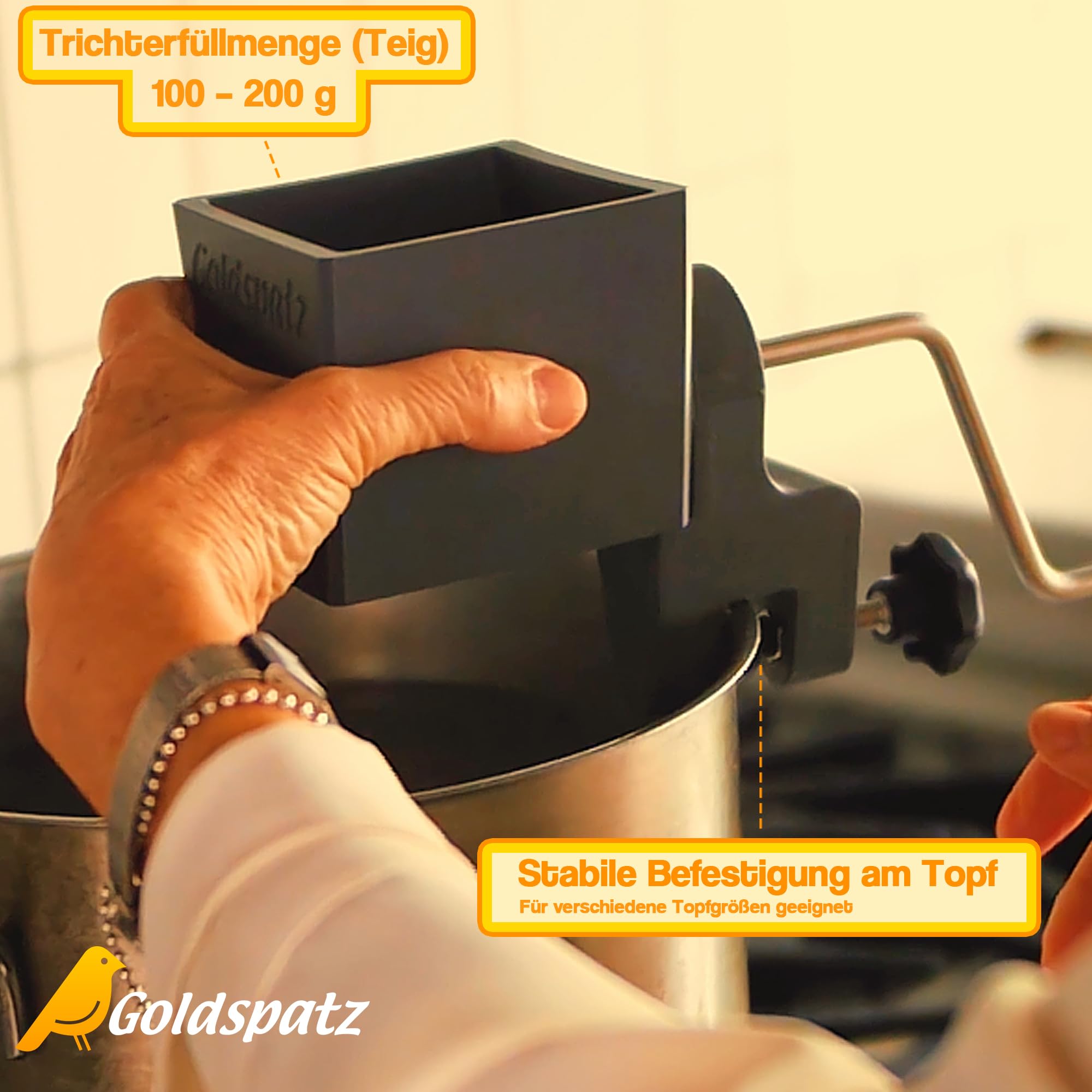 MAX Spätzlemaschine, robuste Kunststoff-Ausführung mit charakteristischer 3D-Oberflächenstruktur, spülmaschinengeeignet, lebensmittelecht, mit Edelstahlkurbel, Made in Germany