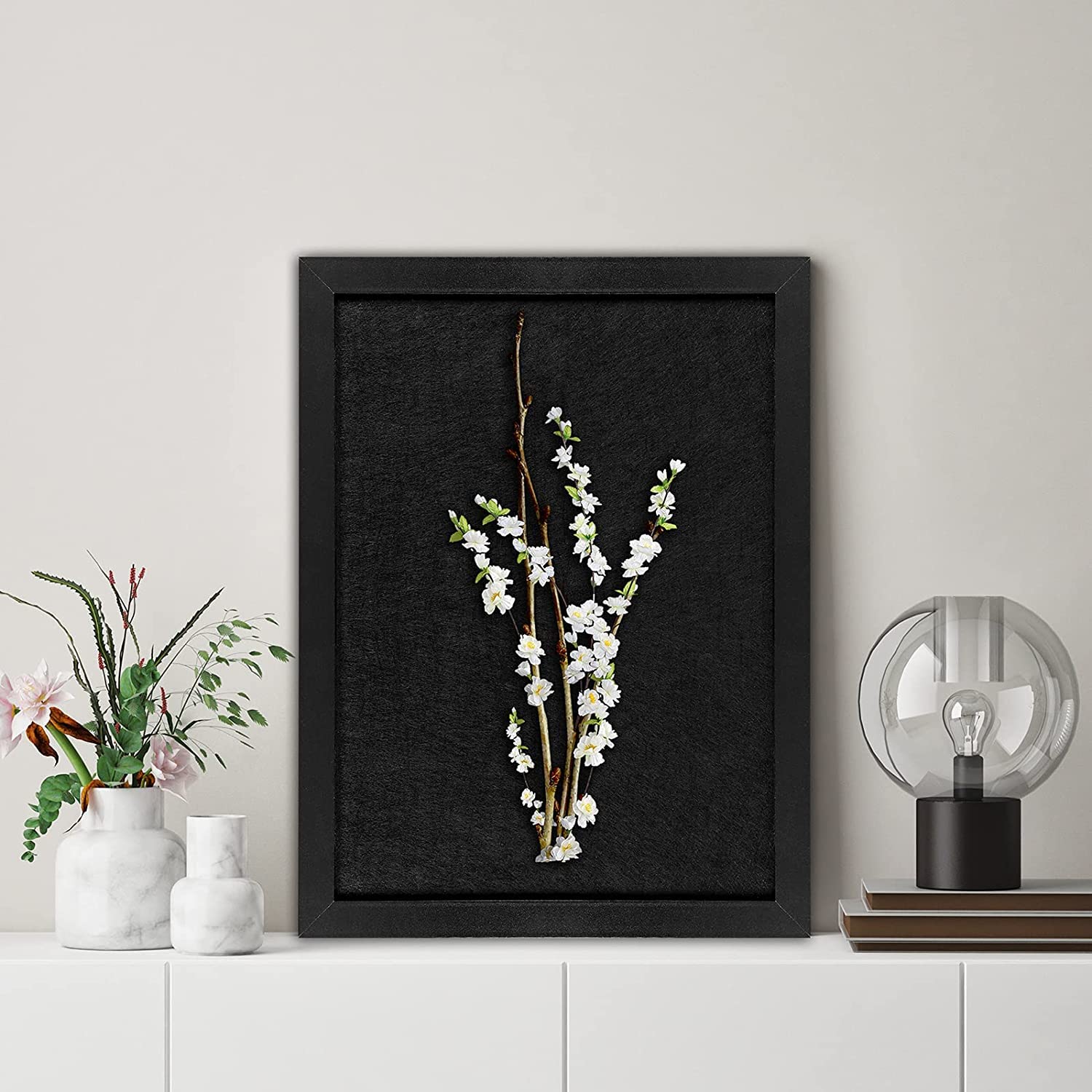 Okydoky 28 x 37 x 2 cm Noir Avec cadre en bois Tableau mémo en feutre avec épingles pour la décoration de bricolage Planche en feutre pour la cuisine et le bureau l'école et la maison (1 pièce)