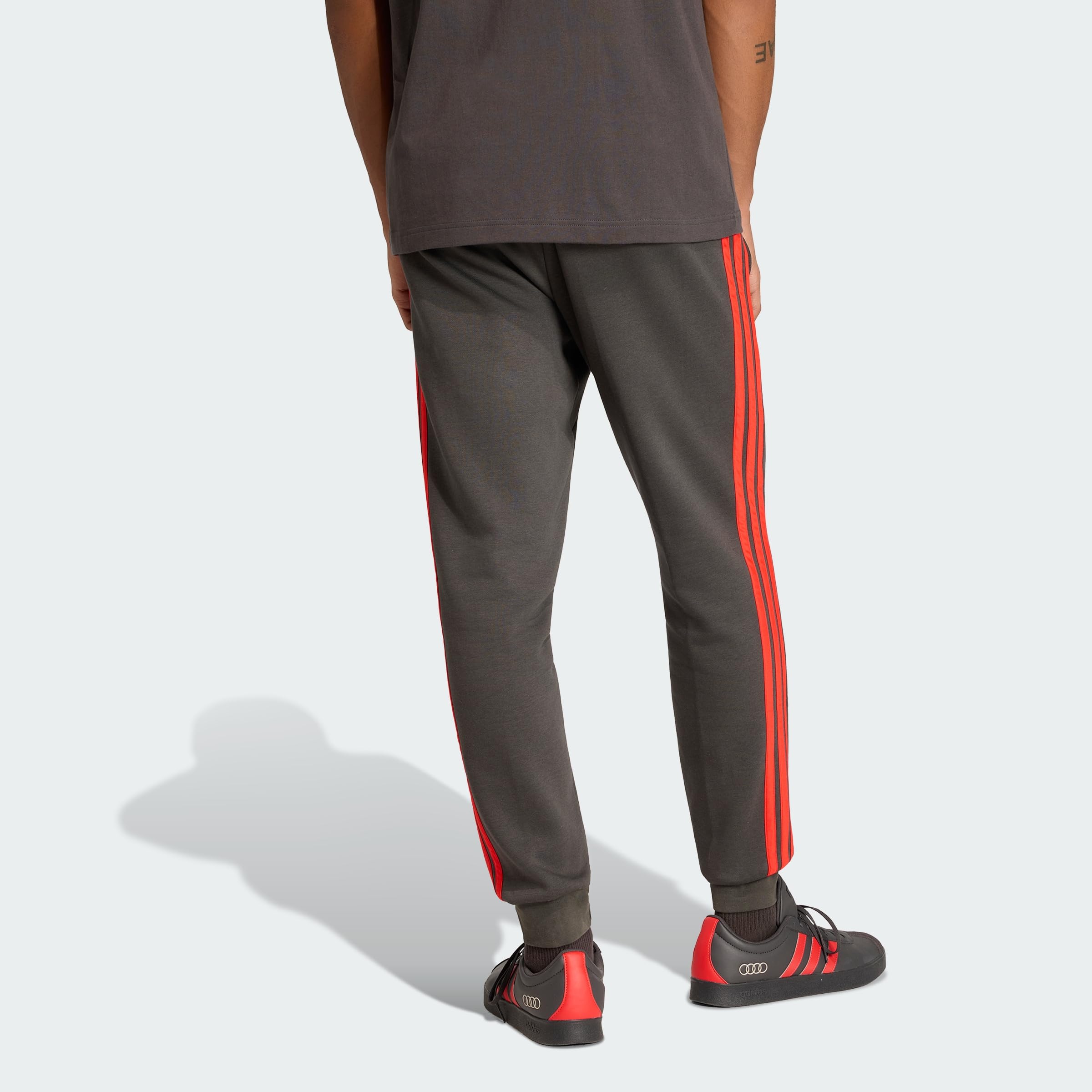 adidas Men Pantaloni Dna Team Audi REVOLUT F1