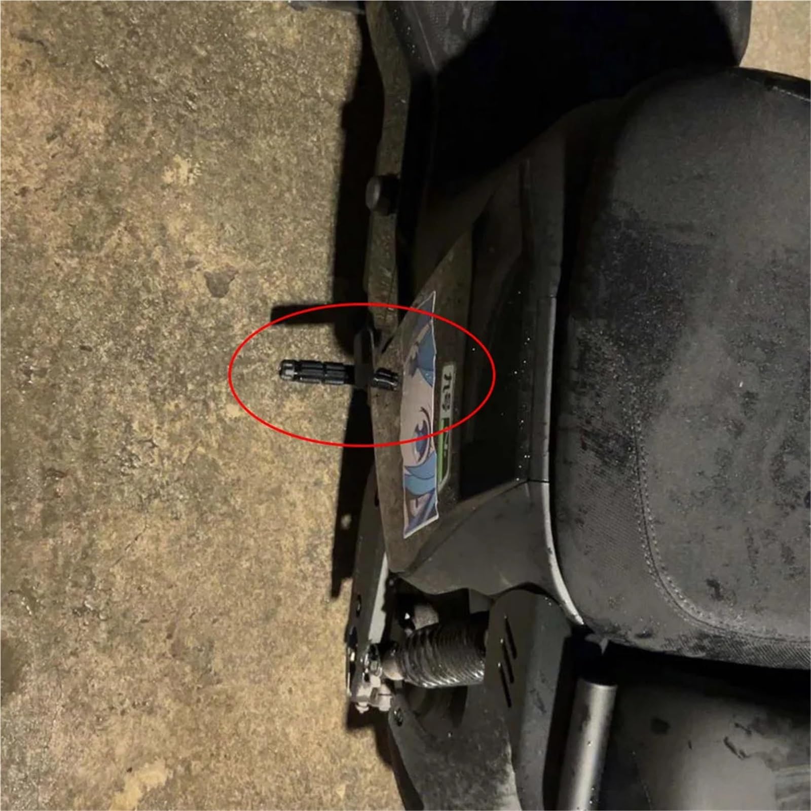 wspornik Pedały Podnóżek motocyklowy 8mm Uniwersalny składany podnóżek kompatybilny z motocyklami, rowerami, pojazdami, motorowerami, kartami, skuterami(Red)