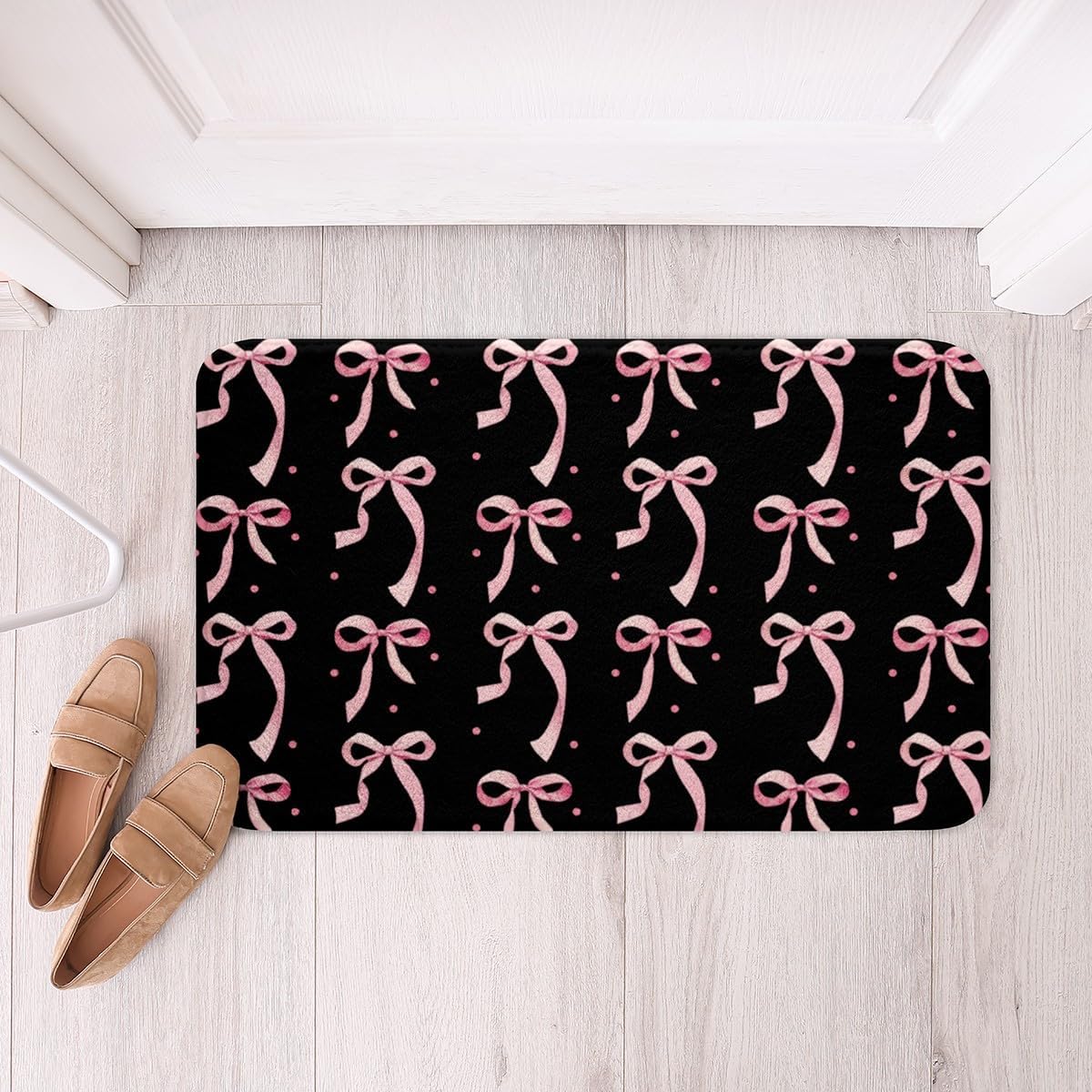 jejeloiu Kawaii Strawberry Soft Fleece Door Carpet Cartoon Fruit Polyester Bath Rug for Kids Boys Girls Cute Flower Non Slip Bath Mat Princess Style Bathroom Floor Indoor Doormat,16x24 Inch