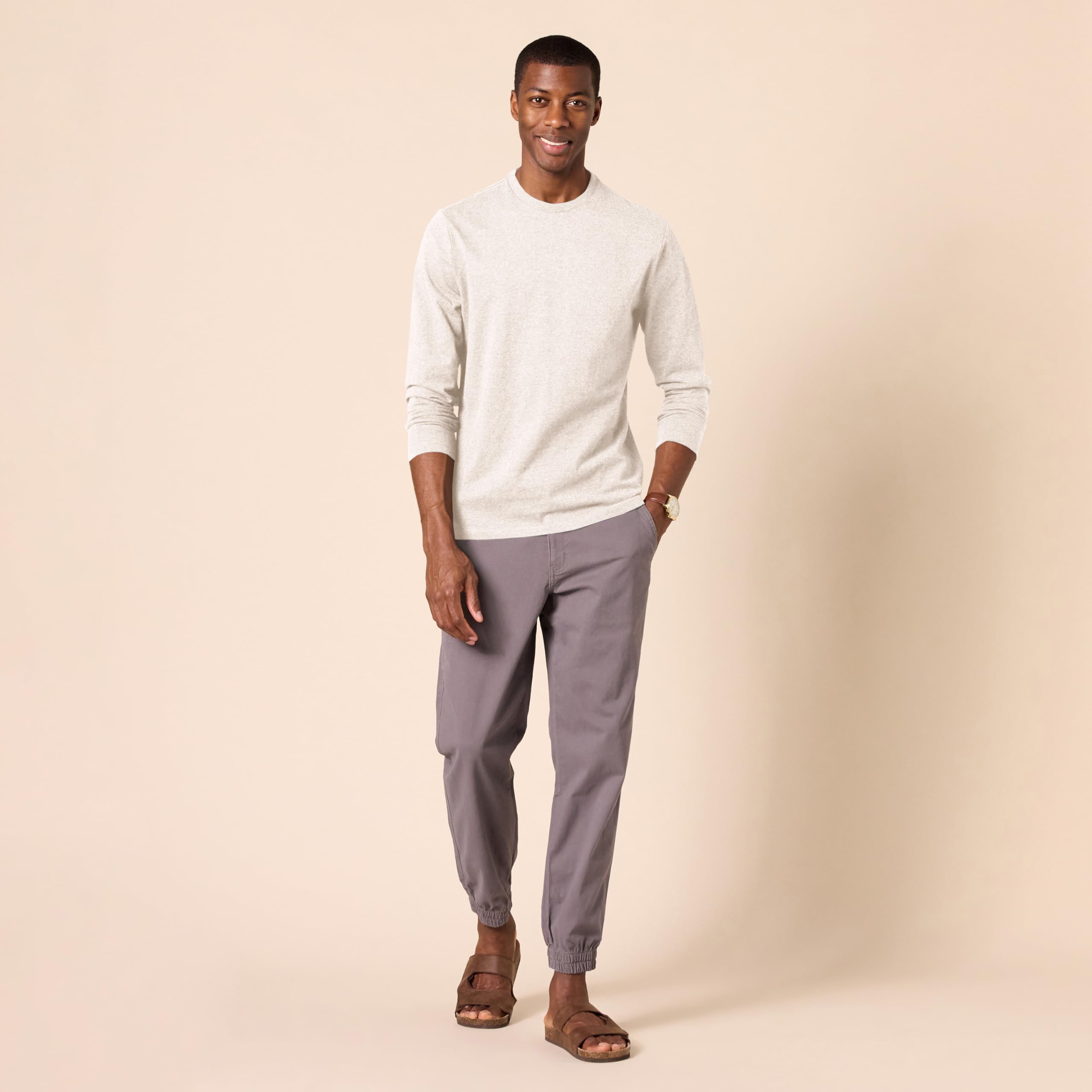 Amazon Essentials T-Shirt a Maniche Lunghe Slim Uomo