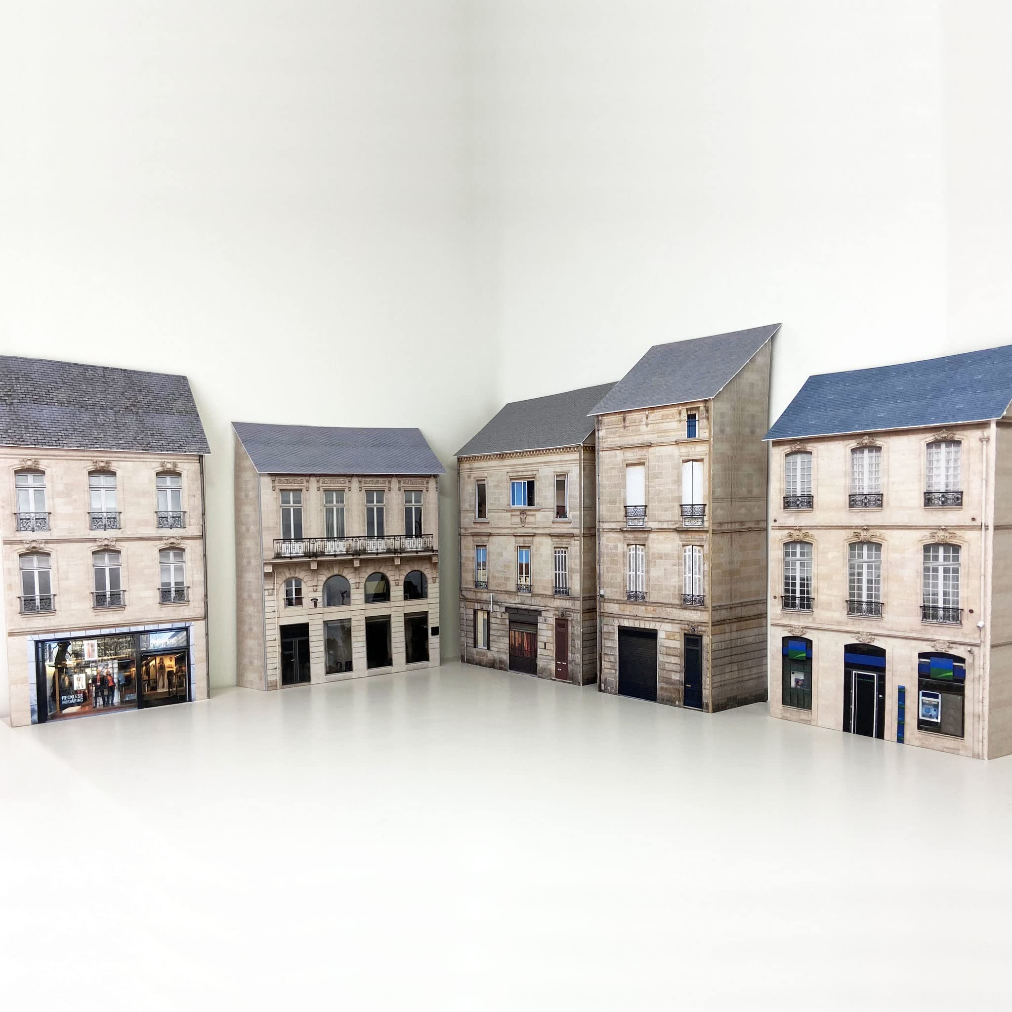 Card Low Relief OO Gauge Buildings - Town Pack of 5 (Set 025) 1/76 Scale
