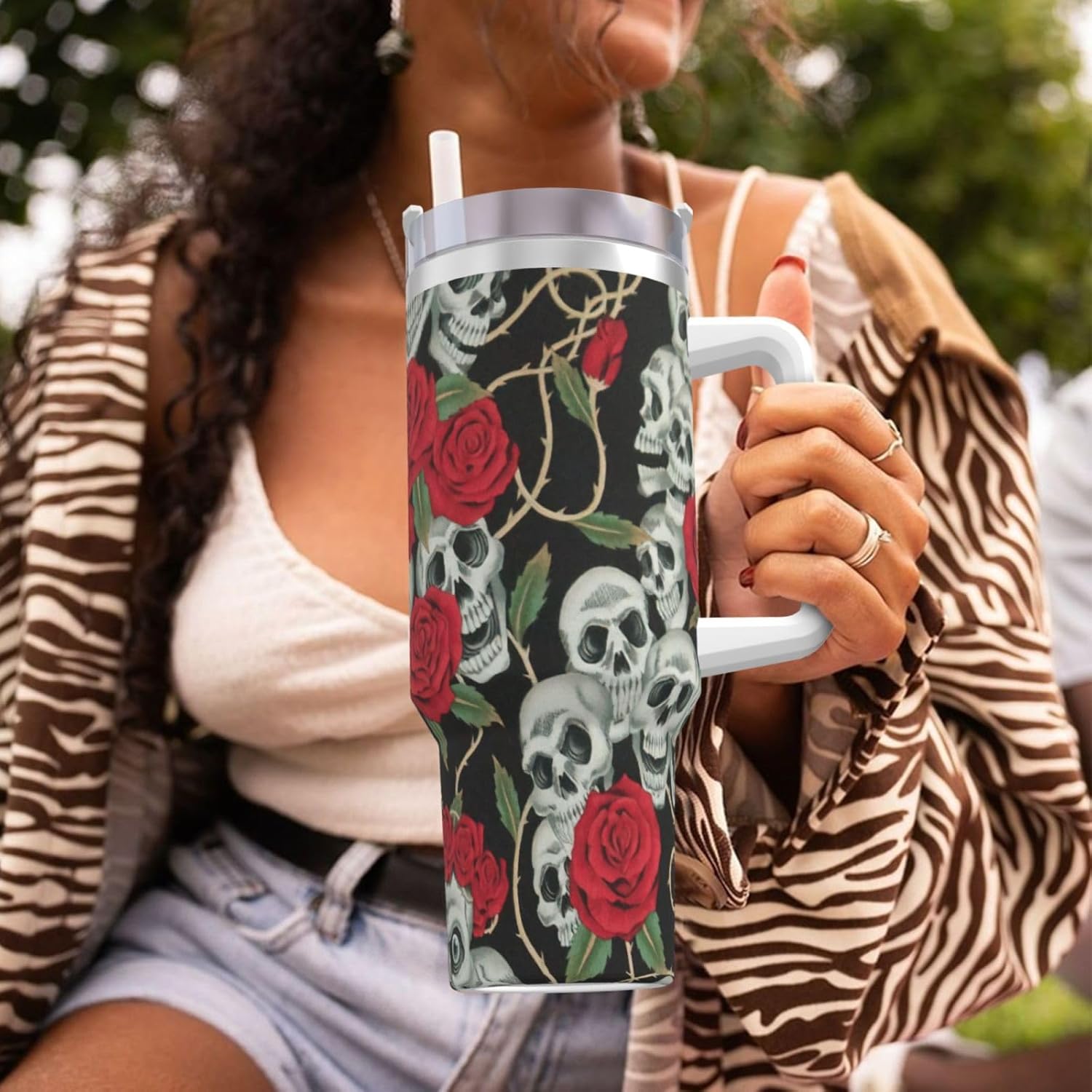 40 OZ Skull and Red Rose Print Ice Bully Cup with Handle Straw Lid Straw,Stainless Steel Tumbler Coffee Cup