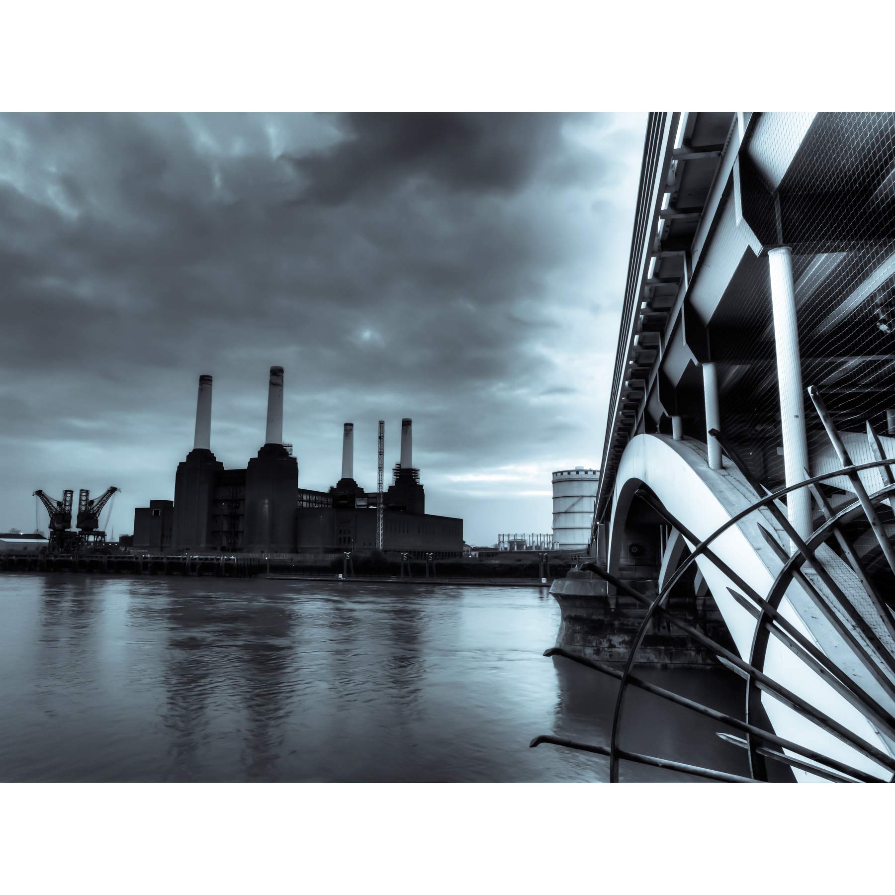 Artery8 Warby Battersea Power Station At Night Photo Premium Wall Art Canvas Print 18X24 Inch