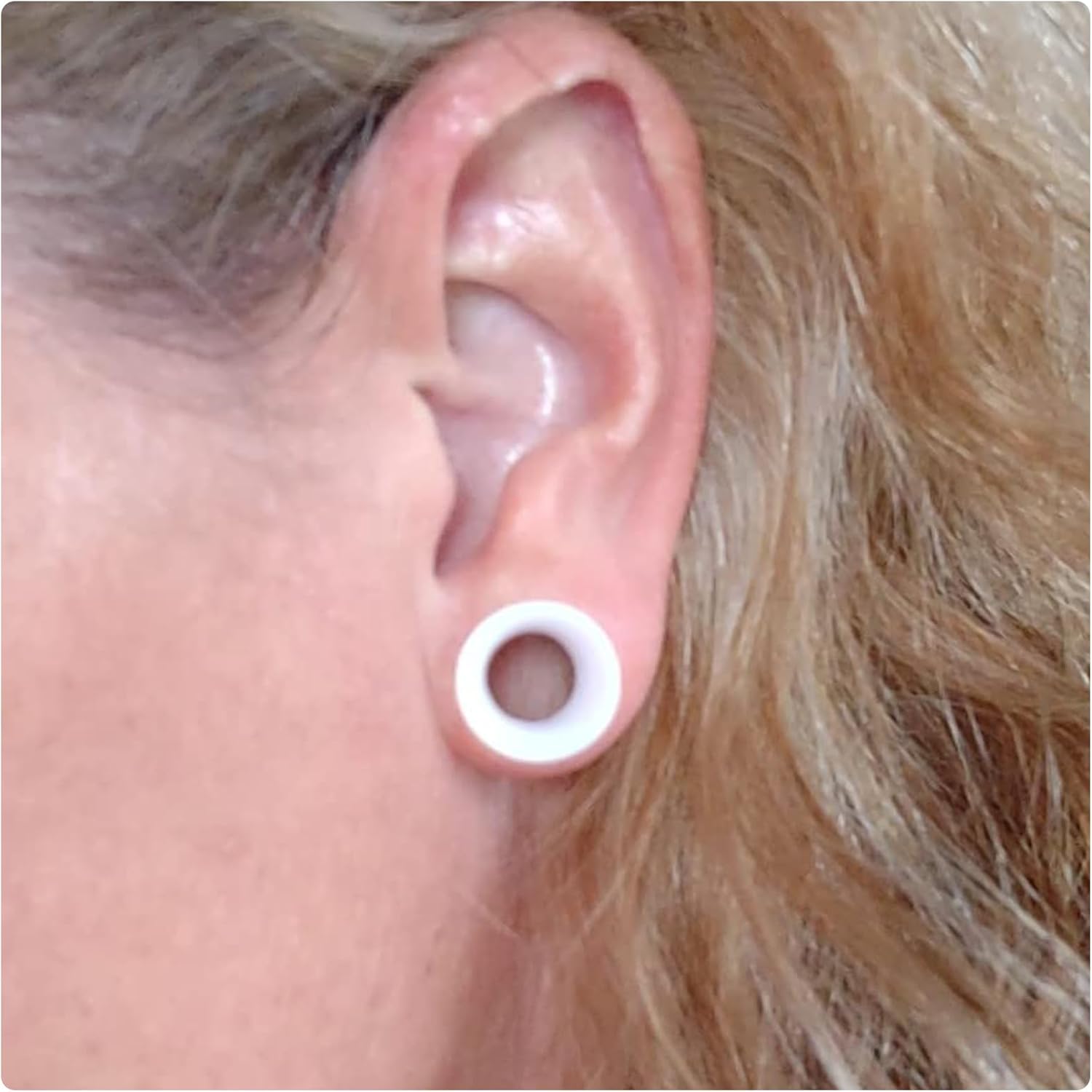 Cisyozi 10G-25mm Ultra Thin Soft Silicone Ear Gauges Stretchers Kit Ear Tunnels Plugs Stretchers Expander Double Flared Flesh Gauges Plugs Kit for Women Men Clear Black White Flesh Skin