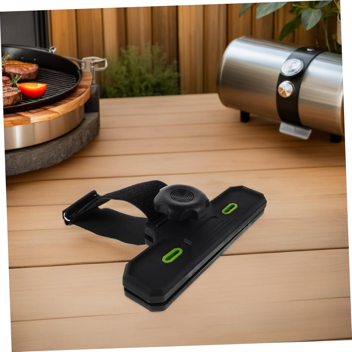 2pcs Heavy Duty Tarp Clips with Anti-Slip Hook Grip Weatherproof Outdoor Camping Clamp for Tent and Awning Stabilization Wind and Rain Resistant Canopy Hold Down Clips Black