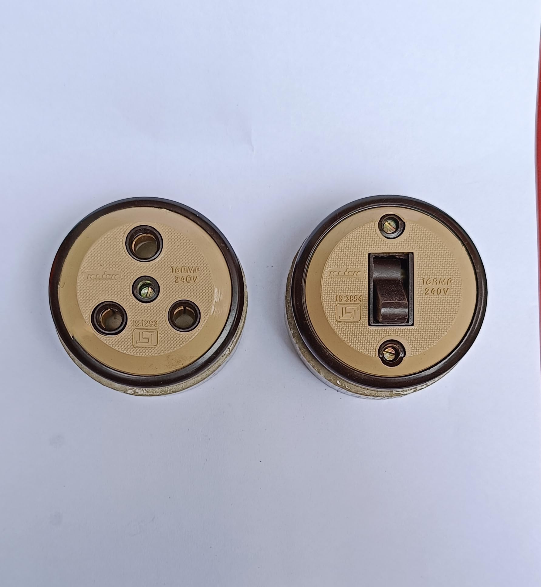 Porcelain Base Switch 16Amp (1 Way) & Socket 16Amp Vintage/Old