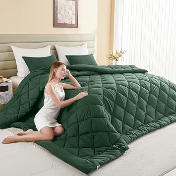 120x128 Oversized King Comforter, Extra Large King Size Comforter Oversized, All Season Soft Lightweight Quilt Down Alternative Duvet Insert with 8 Corner Tabs120x128, Emerald Green