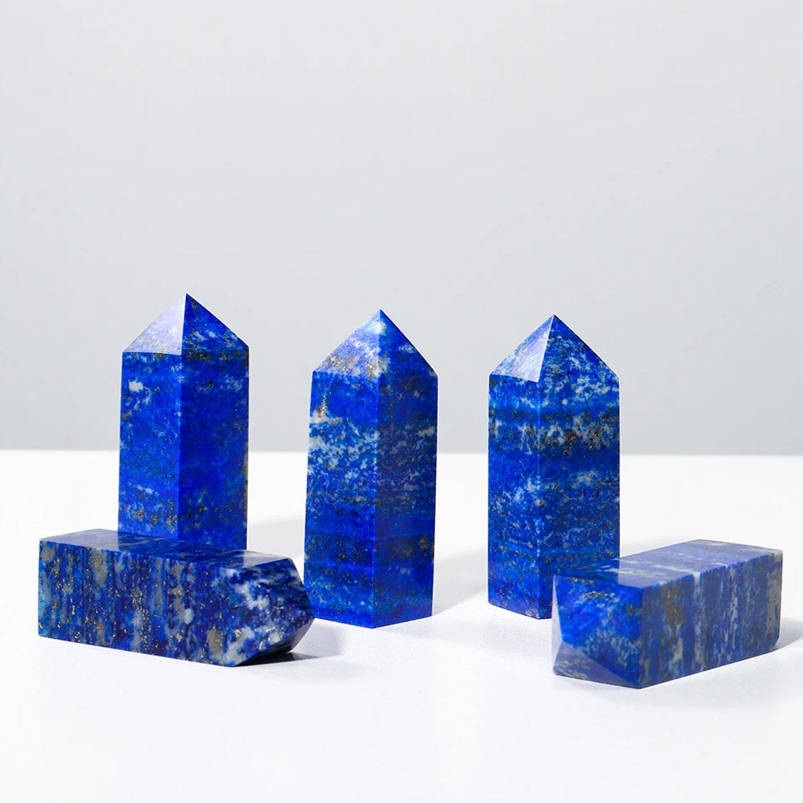 Lot de 3 Baguettes en Cristal de Guérison | Baguettes de Tétraèdre Lapis Lazuli de 2,36 à 2,75 Pouces | Tour de Cristal à Point Unique Reiki Chakra à 4 Facettes | Énergie Gemstone Décoration
