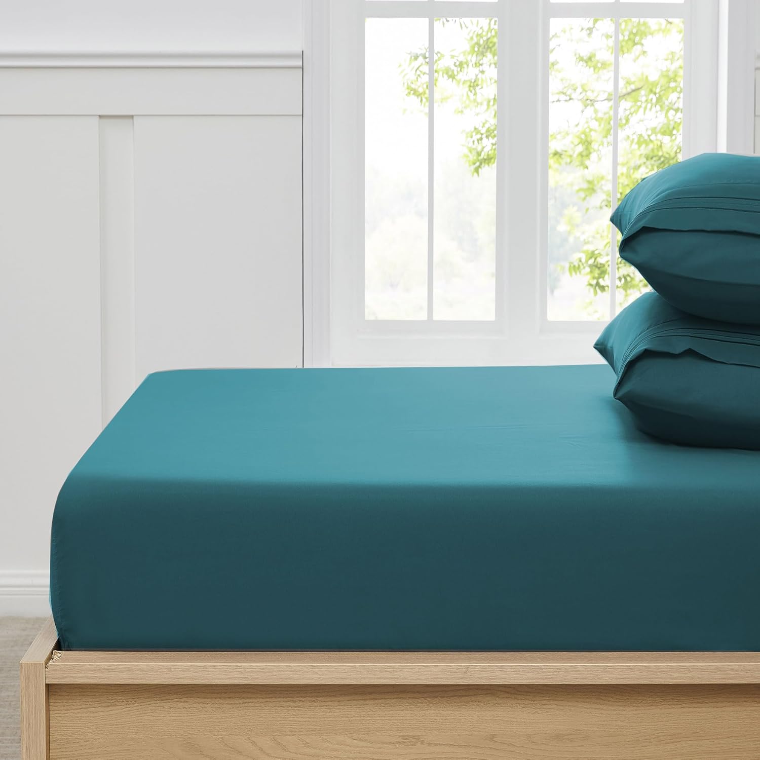 Full Size Fitted Sheet Only with Full Elastic & Built in Corner Sheet Straps to Prevent Shifting - Soft & Breathable Brushed Microfiber Bottom Sheet, Teal