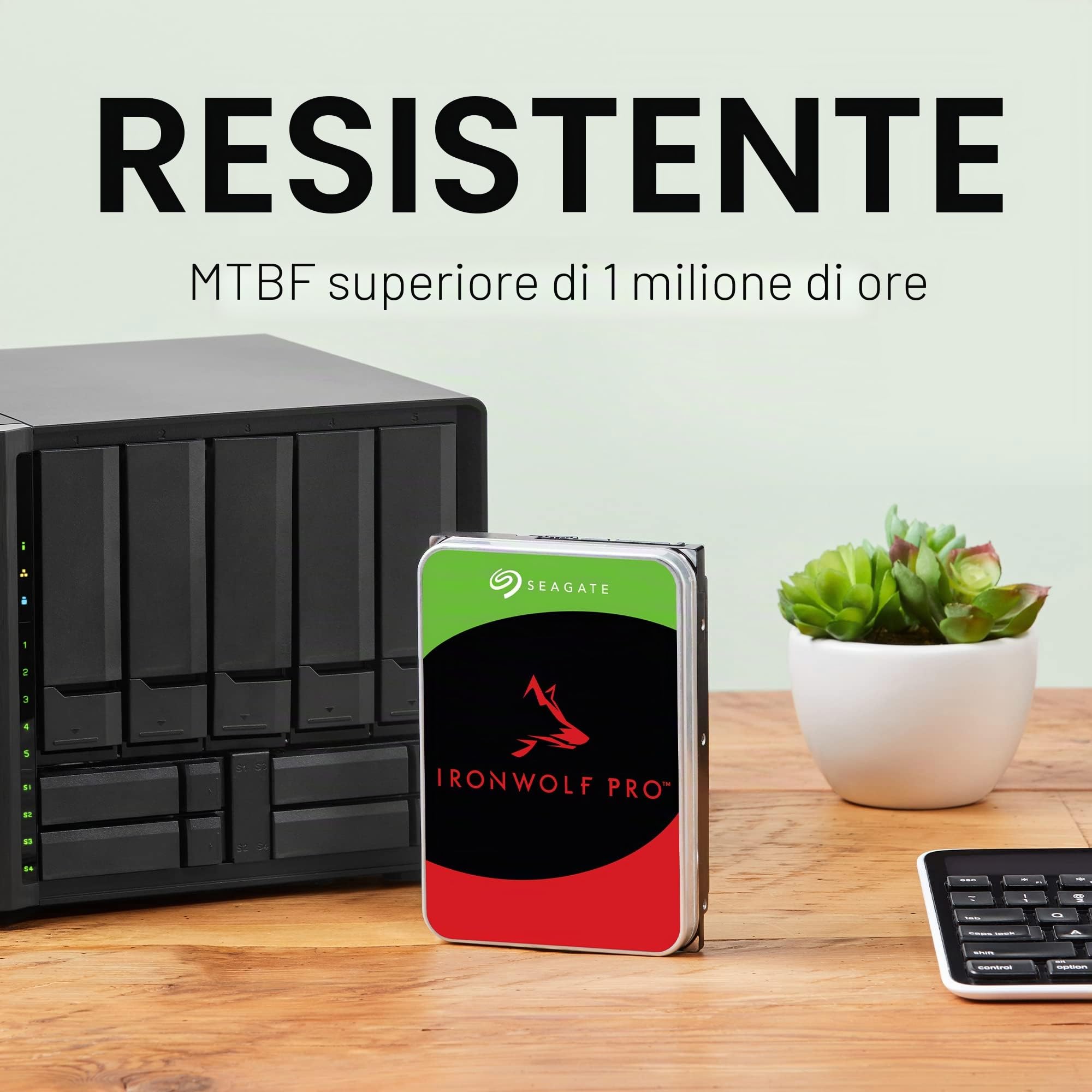 Seagate Technology - Disco rigido IronWolf NAS da 3,5" ST6000VN001 da 6 TB (SATA 6 Gb/s/256 MB/5400 giri/min)