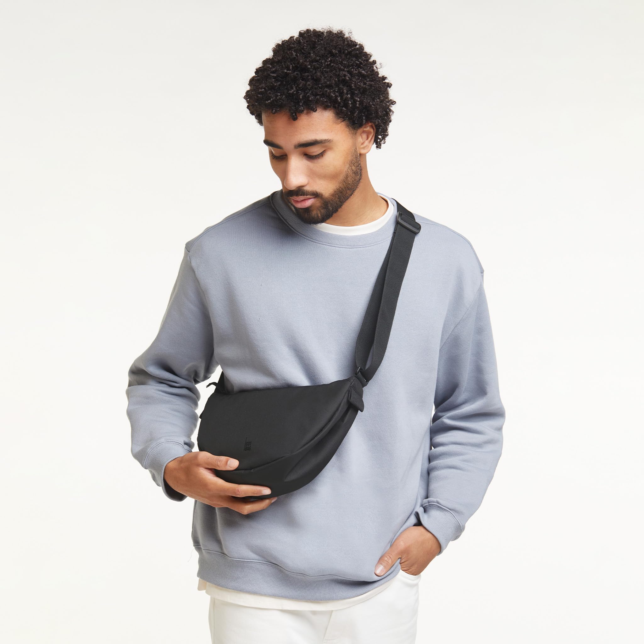 GOT BAG Moon Bag | Wasserfeste Umhängetasche Halbmond | Stylische Crossbody Bag mit verstellbarem Gurt