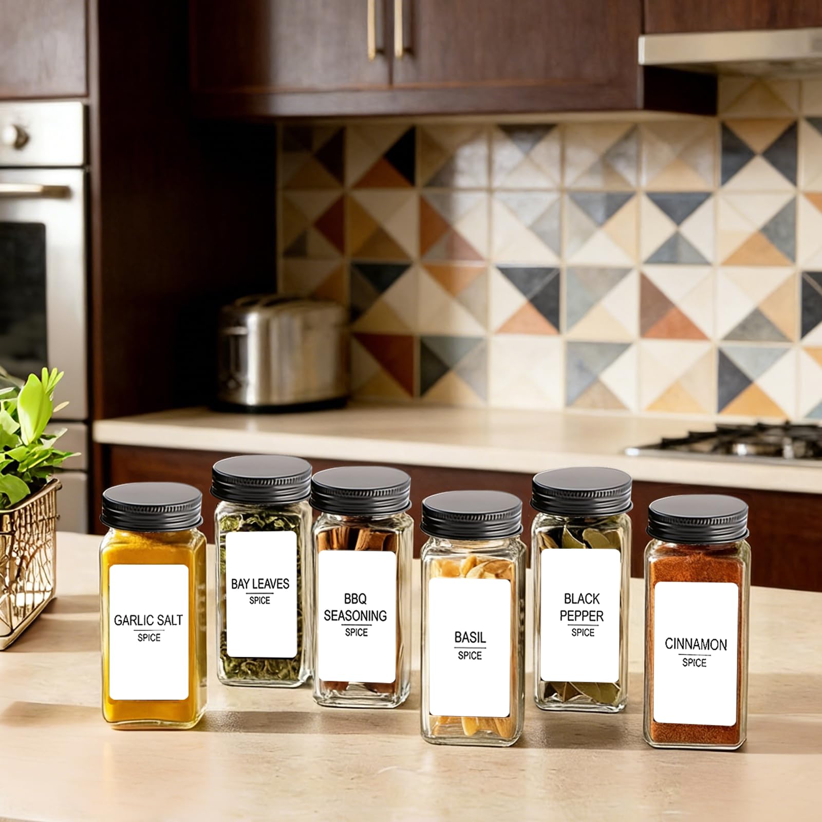 Set di 24 Barattoli per Spezie in Vetro Quadrati da 120ml, con Etichette, Coperchio Dispensatore, Imbuto – Portaspezie Organizzatore da Cucina, Barattoli Ermetici, Nero