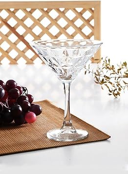 Pasabahce 440453 Estrella Martini Ve Kokteyl Kadehi 4 L  210 Cc  effaf