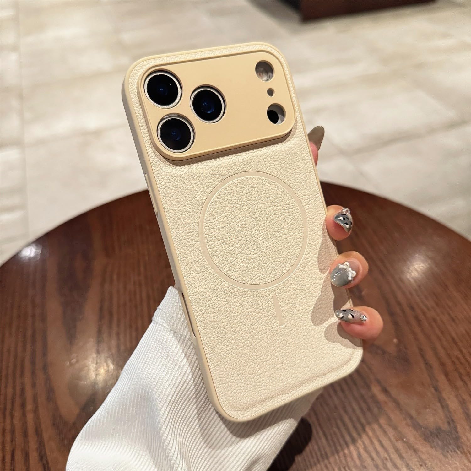 Étui iPhone 14 beige rigide magnétique silicone coque arrière protection fine - 6