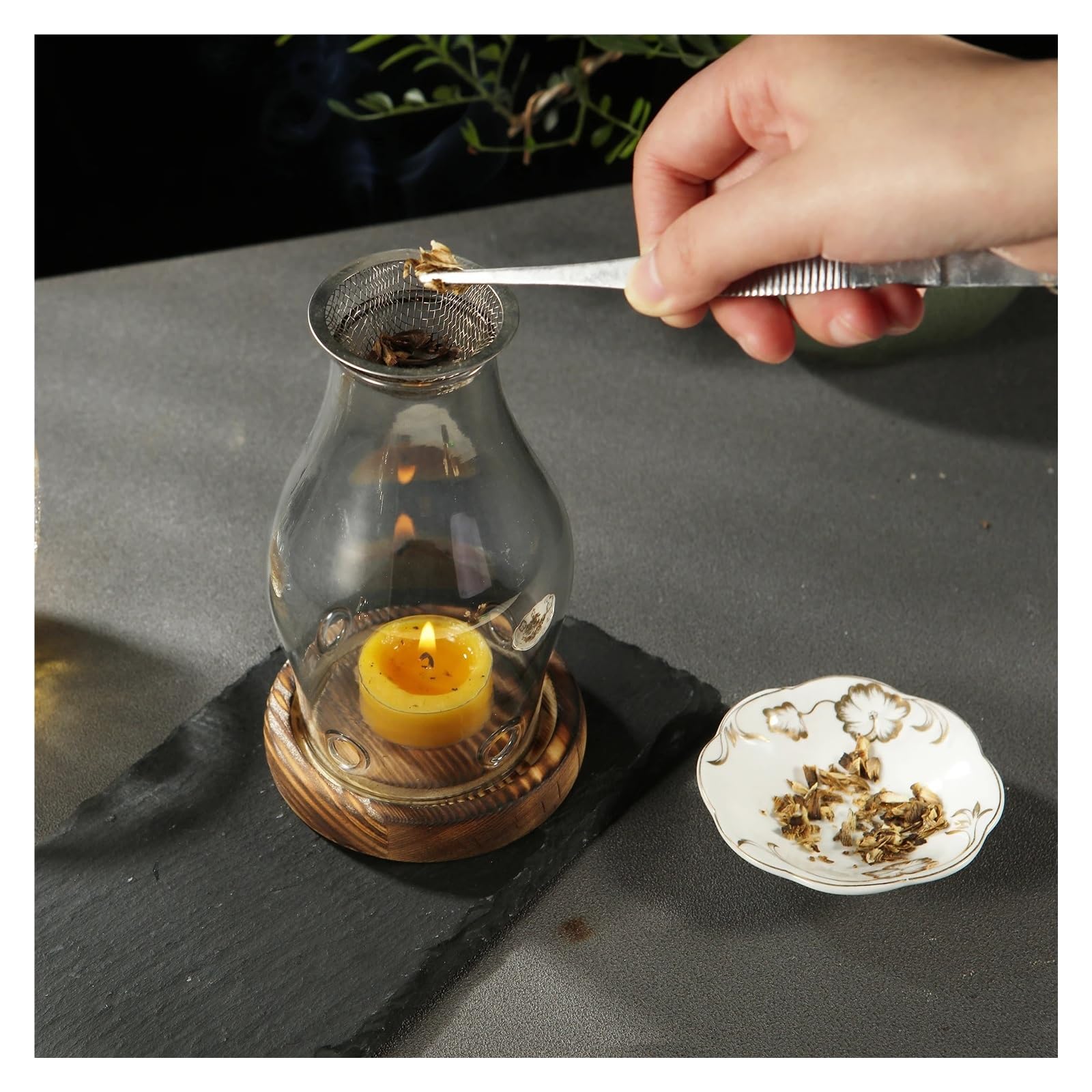 Kerzenhalter aus Glas mit Holzsockel, Aromatherapie-Brenner