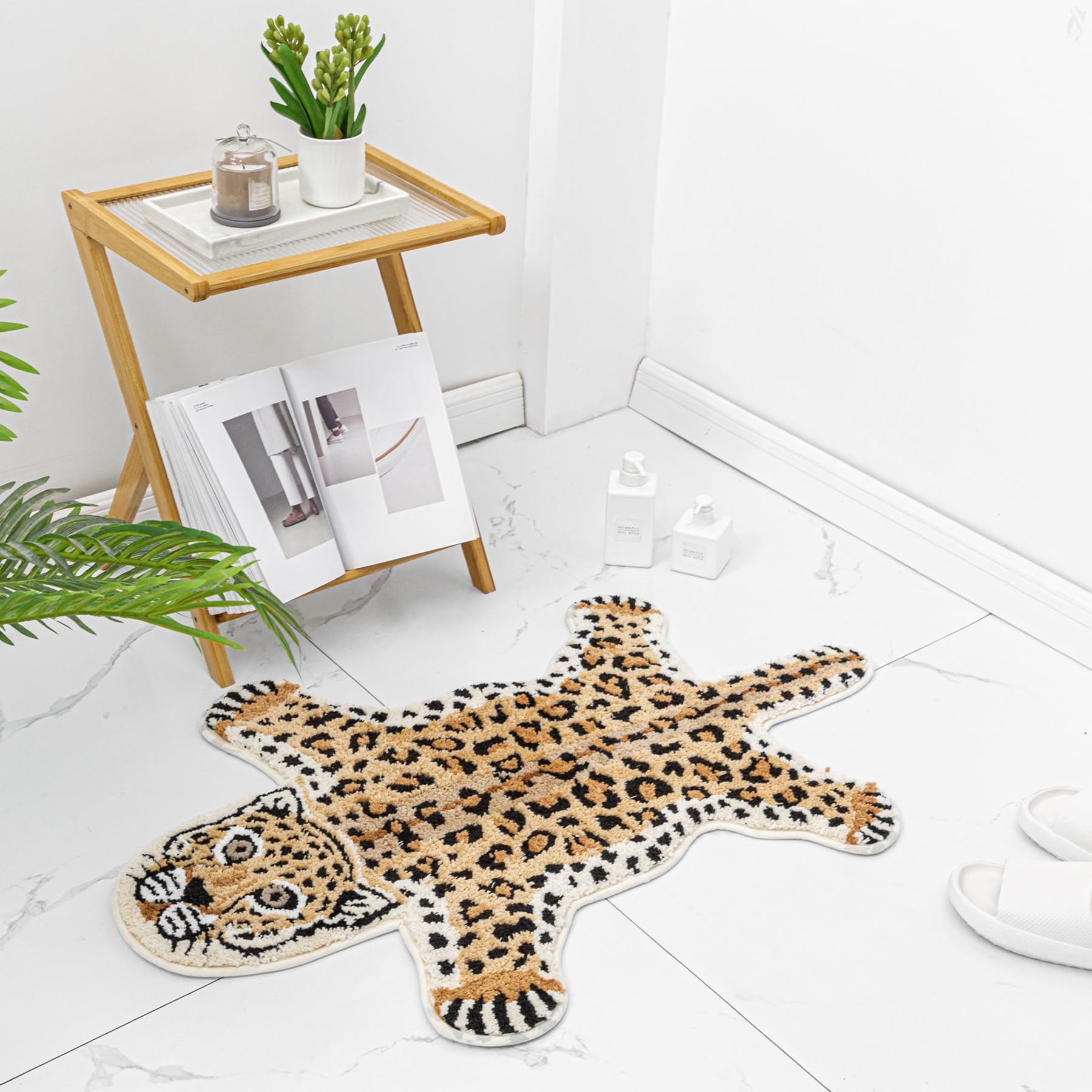 Brown Leopard Bath Mat for Bathroom Funny Cheetah Print Cute Cartoon Bathroom Rugs Non Slip Animal Shaped Absorbent