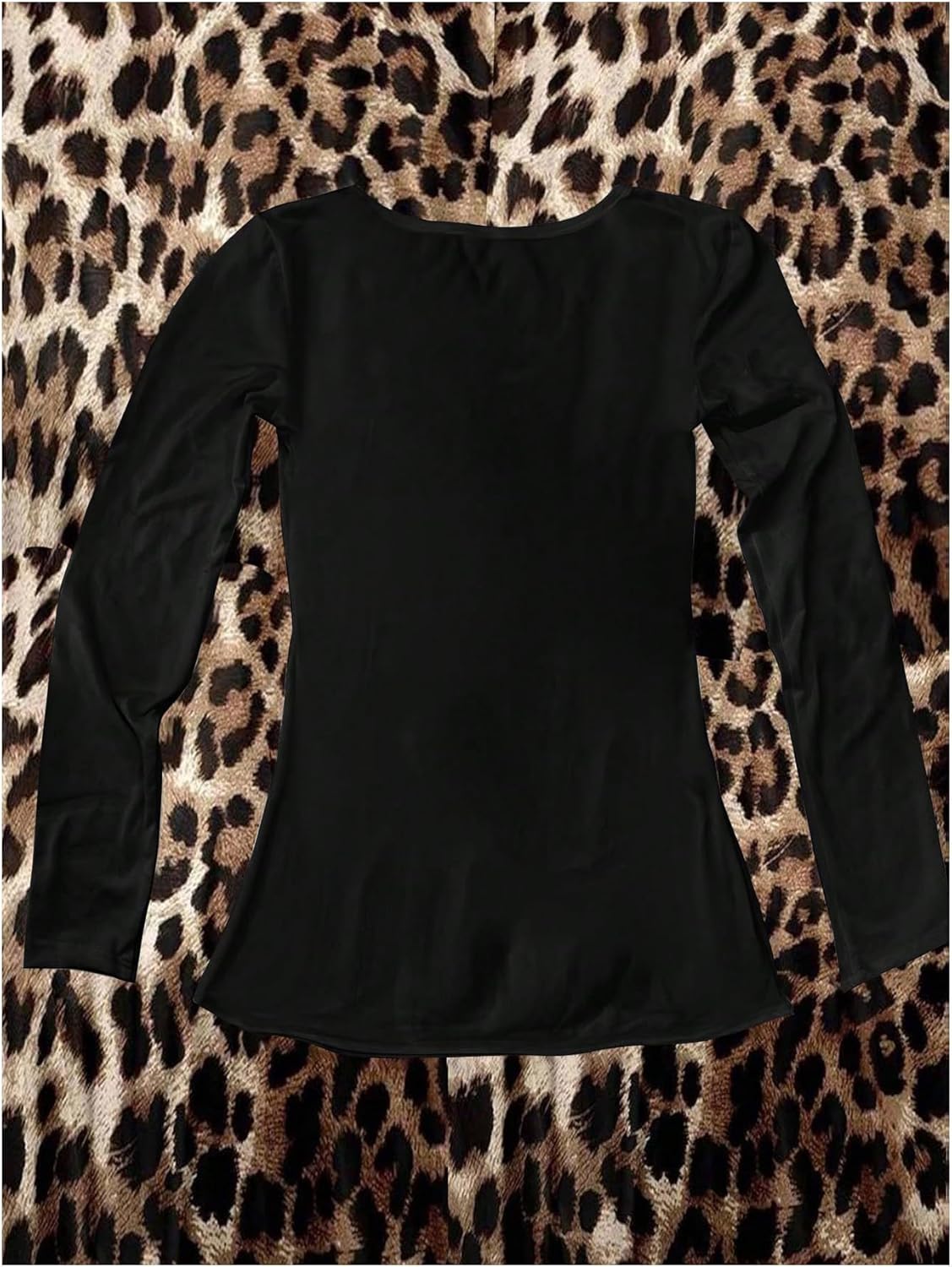 Women's Rhinestone Graphic Tees Long Sleeve Y2K Gothic T Shirts V Neck 2000s Fall Outfits Streetwear - Image 4