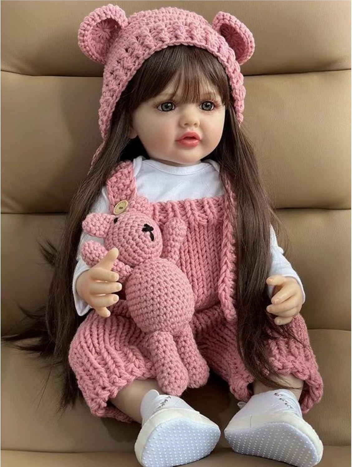 Reborn Puppe Mädchen, 50 cm Weiches Silikon Vinyl, Rosa Gestricktes Outfit mit Bärenmütze, Inkl. Kuscheltier, Geschenk für Kinder