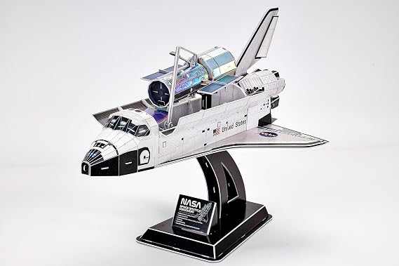Revell Space Shuttle Discovery Spacecraft Model Kit