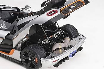 Amazon | AUTOart 1/18 ケーニグセグ One:1 シルバー/カーボンブラック Amazon | AUTOart 1/18 ケーニグセグ One:1 シルバー/カーボンブラック