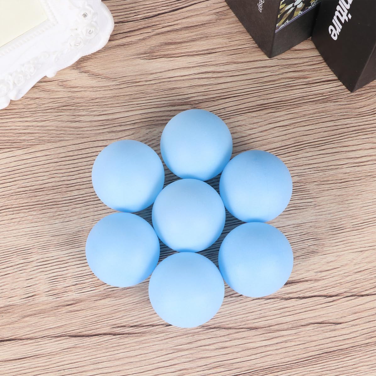 DOITOOL 60 Balones de Ping Pong de 40 Mm sin Costuras, Duraderas y Fáciles de Transportar, Ideales para Tenis de Mesa y Deportes al Aire Libre en Casa
