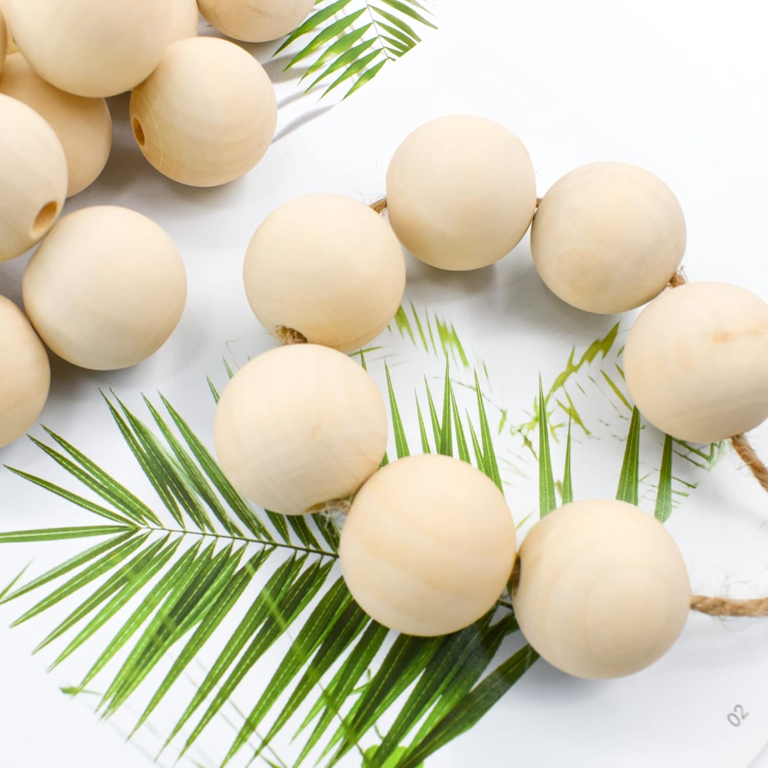 Enkrio Wooden Beads, 100pcs 30mm Round Wood Beads, Wood Loose Beads, Wood Spacer Beads, Wood Beads with Holes for Craft Making Decorations and DIY Crafts