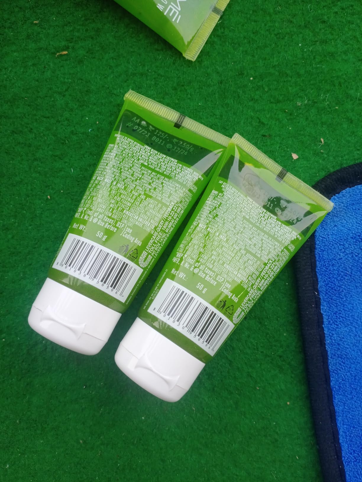 Buy LAKMÉ Blush & Glow Exfoliating Face Wash With Vitamin C Serum