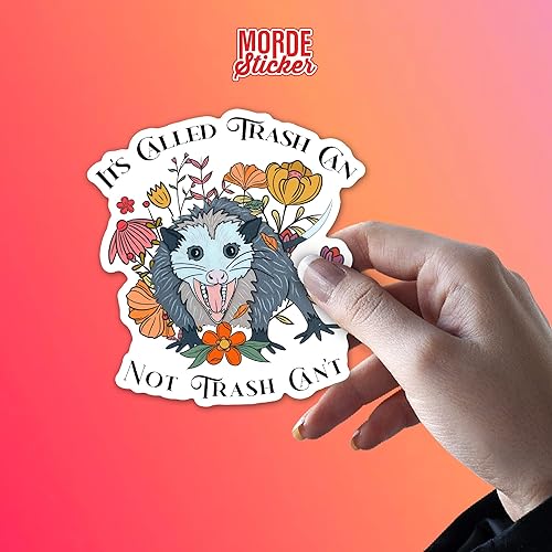 Miniatura 6 de (3 unidades) con texto en inglés "It's Called Trash Can Not Trash Can Not Trash Can't Sticker Funny Floral Zarigüeya Zarigüeya 2" troquelado