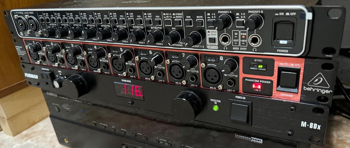 BEHRINGER U-Phoria UMC1820, Black, 8-Channel : Amazon.in: Musical