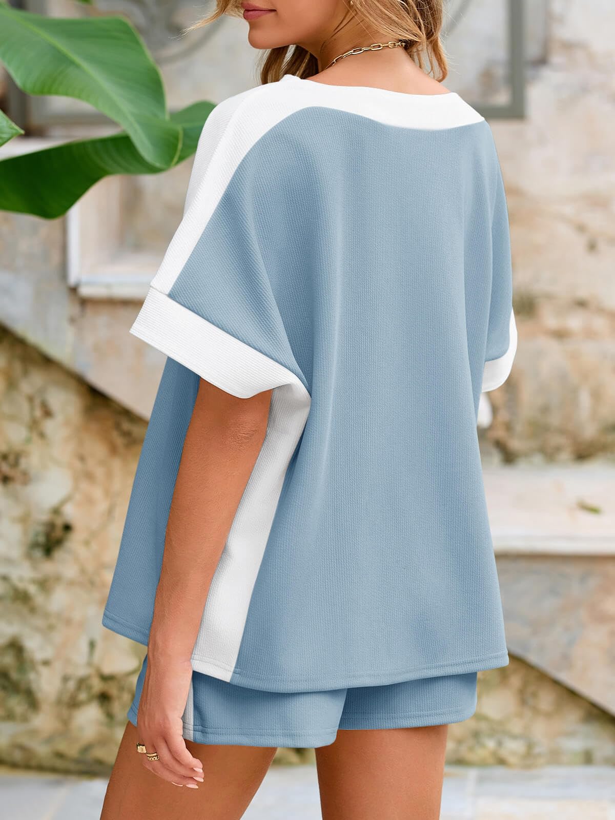 Tankaneo Tenue d'été 2 pièces pour femme, haut à manches courtes et short assortis, ensemble de détente aux couleurs contrastées