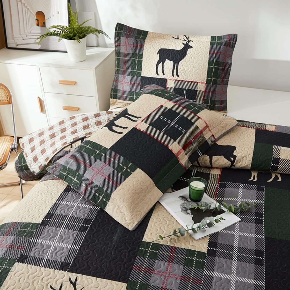 CHESITY Lodge Bedspread King Size, Rustic Cabin Quilt Set Deer Printed Bedspreads Coverlet Reversible Lightweight Quilt Set Dark Green Beige Plaid Patchwork Country Decor Bedcover(96"x 108") - Image 5