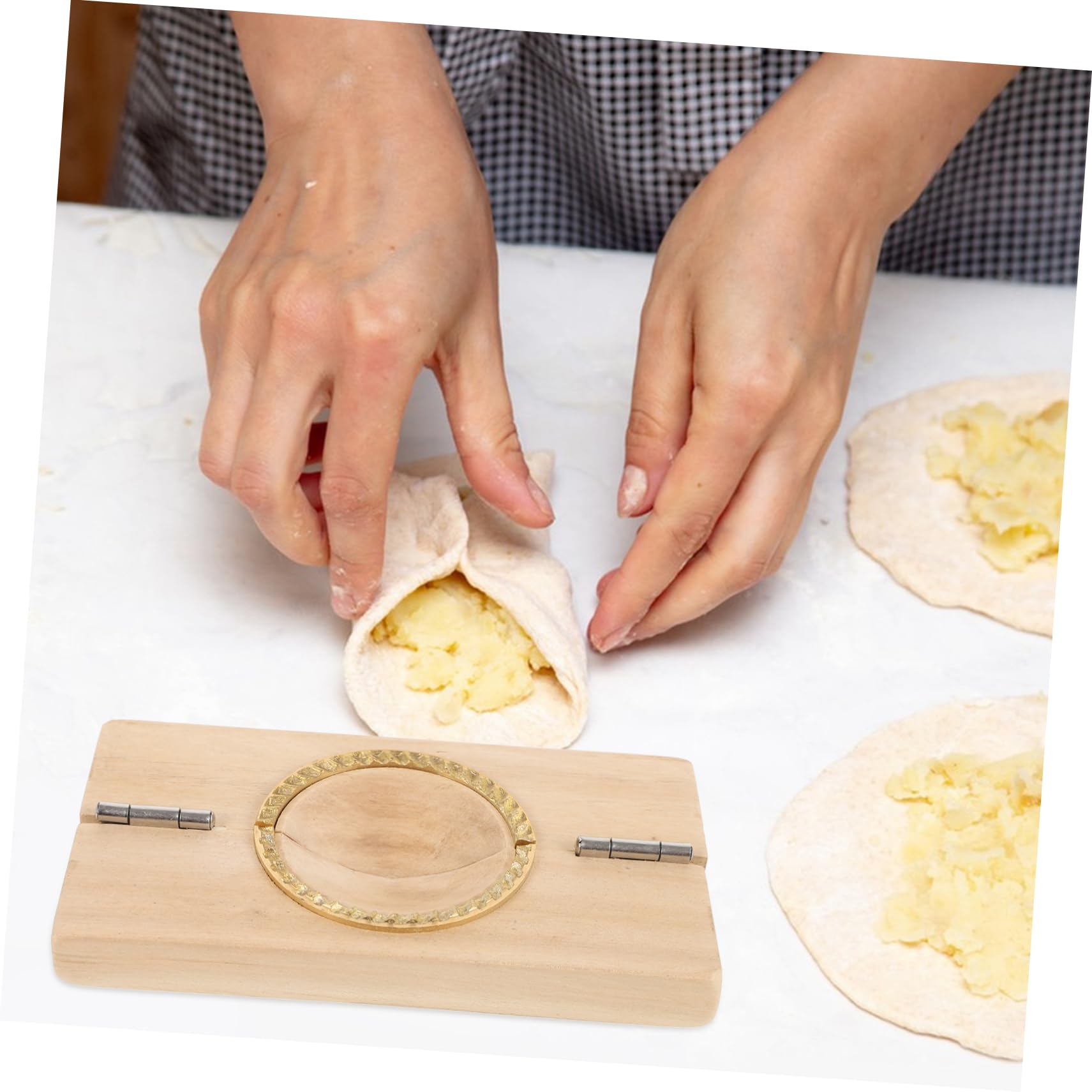 MAGICLULU Compact Dumpling Maker Convenient Household Dumpling Molds for Easy Empanadas Wontons and More Unique Design for Sealed Dumplings Print