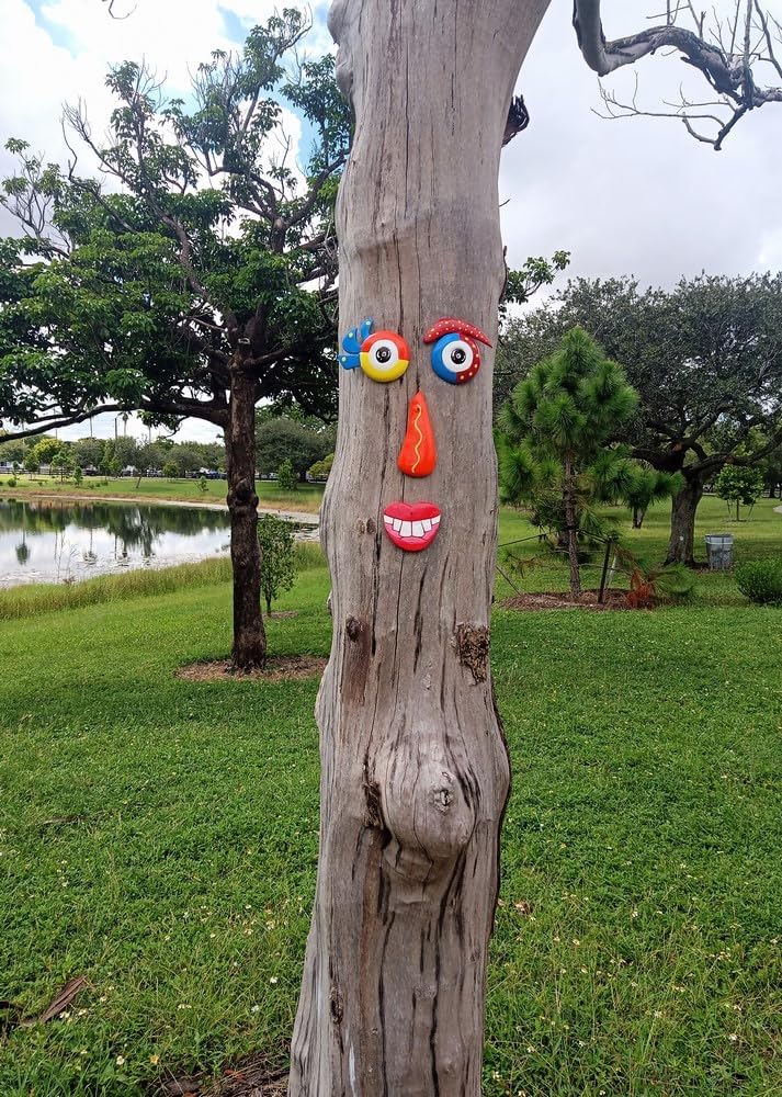 ARCUZ Tree Face Sculpture, Tree Face Decor Outdoor, Outdoor Garden, Funny Tree Faces Sculpture,Colorful Fence Decorations Outdoor, Yard and Garden Decor, Handmade by Artist