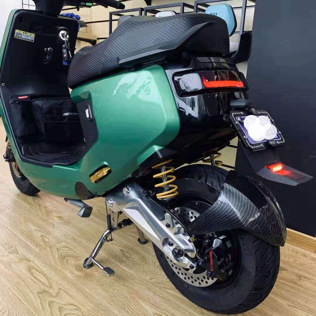 Amazon | リアマッドガード(リアフェンダー) マットガンメタ シグナスX