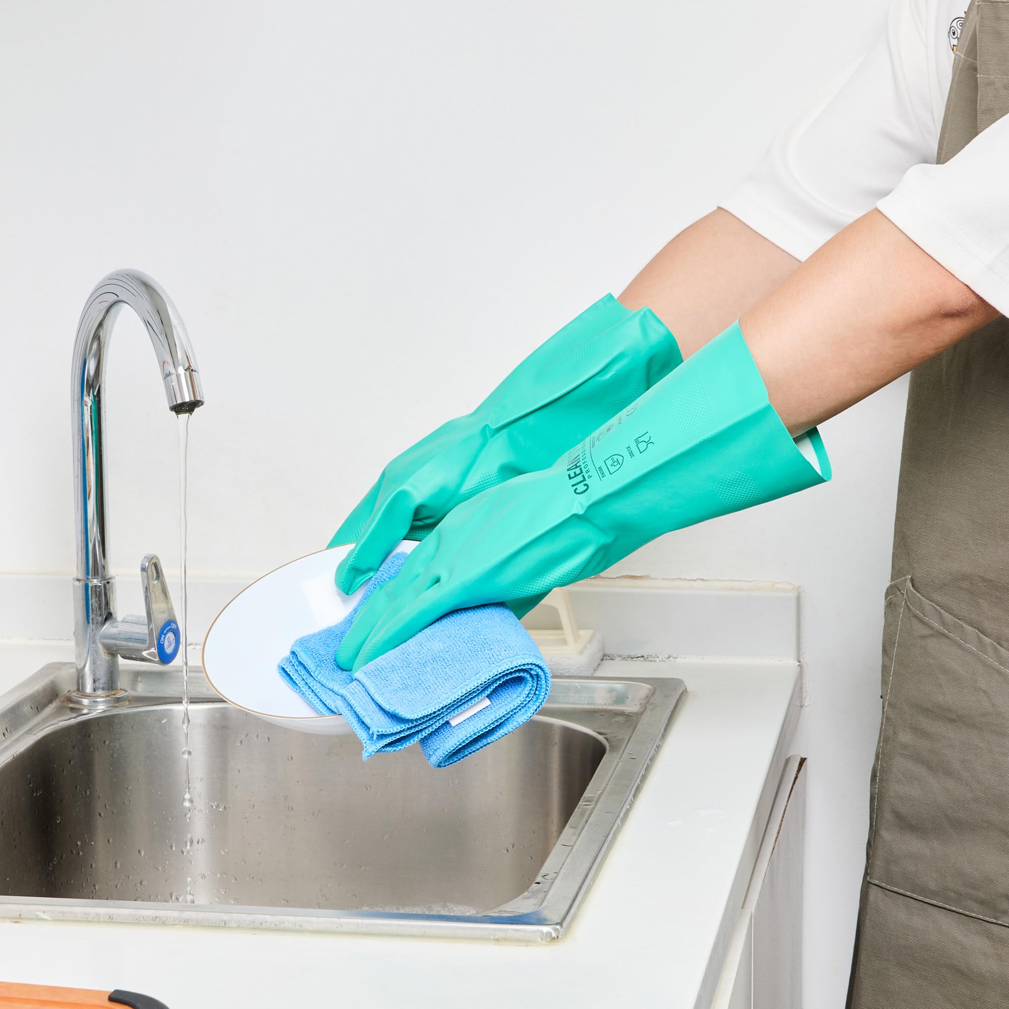 Restaurantware - Clean Tek Professional - Guantes de limpieza grandes de 15 mil, 10 pares de guantes largos, forro flocado, sin polvo, guantes de nitrilo verde tolerantes a productos químicos, sin