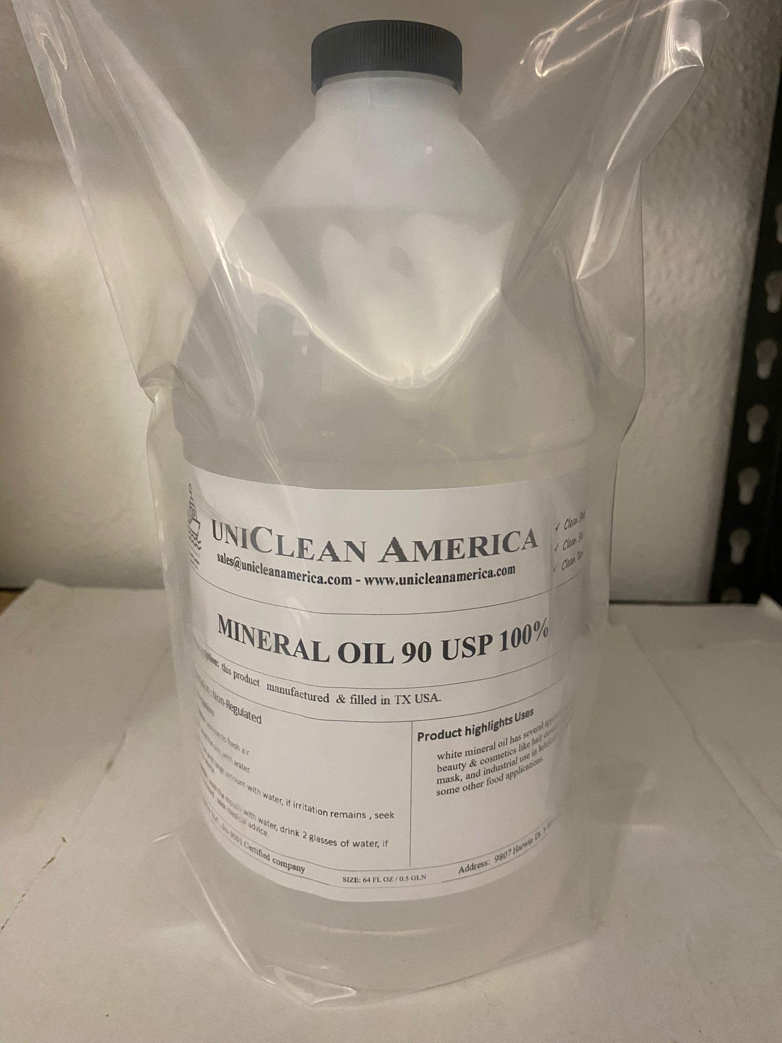 Mineral Oil 90 USP 100% Pure - UniClean America - Made in USA - Size: 64 fl oz