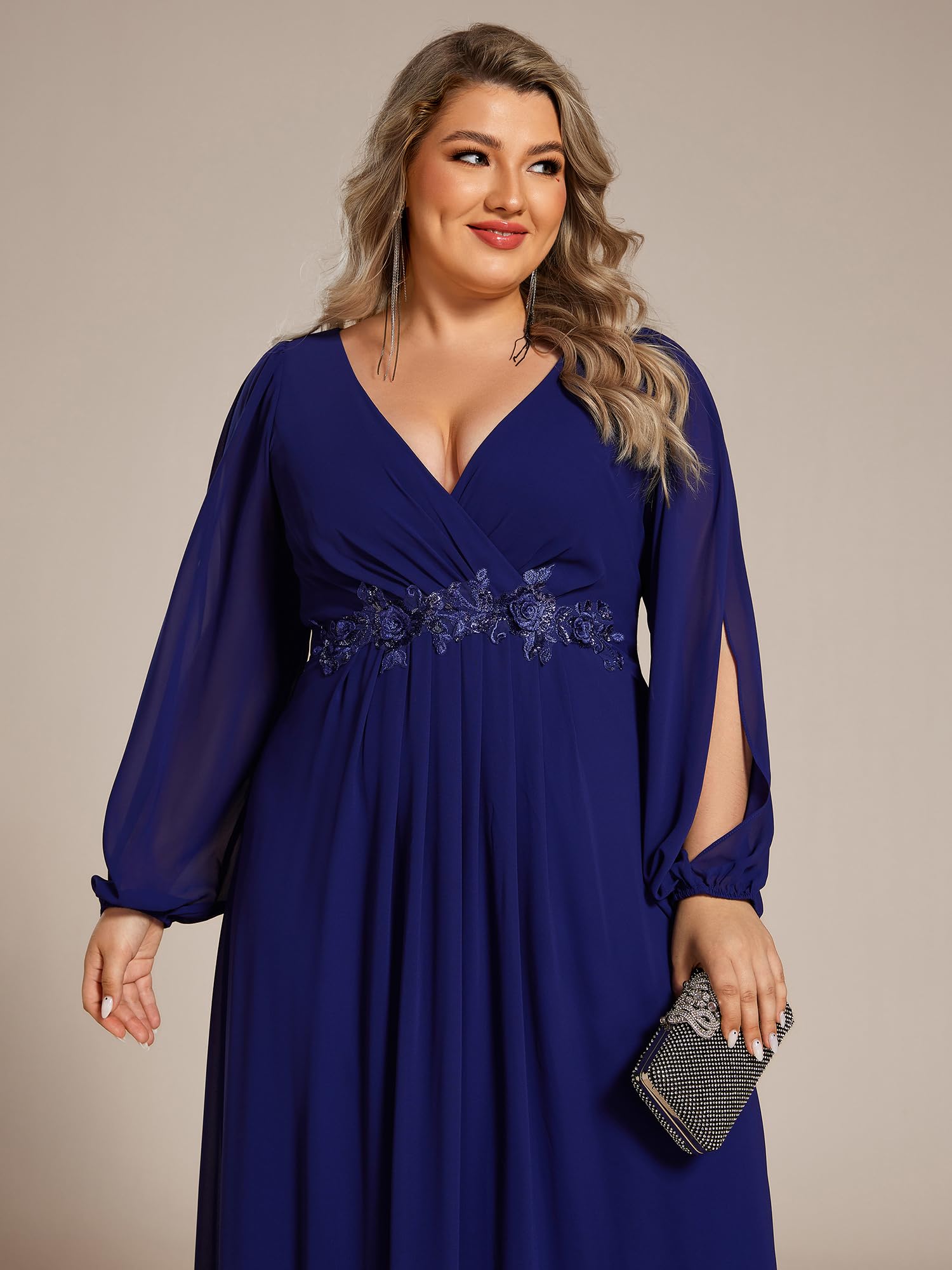 Ever-Pretty Scollo a V Maniche Lunghe Applique Chiffon Plus Size Lungo Formale Abiti da Sera Lunghezza Pavimento Abito da Sfera Abito Donna