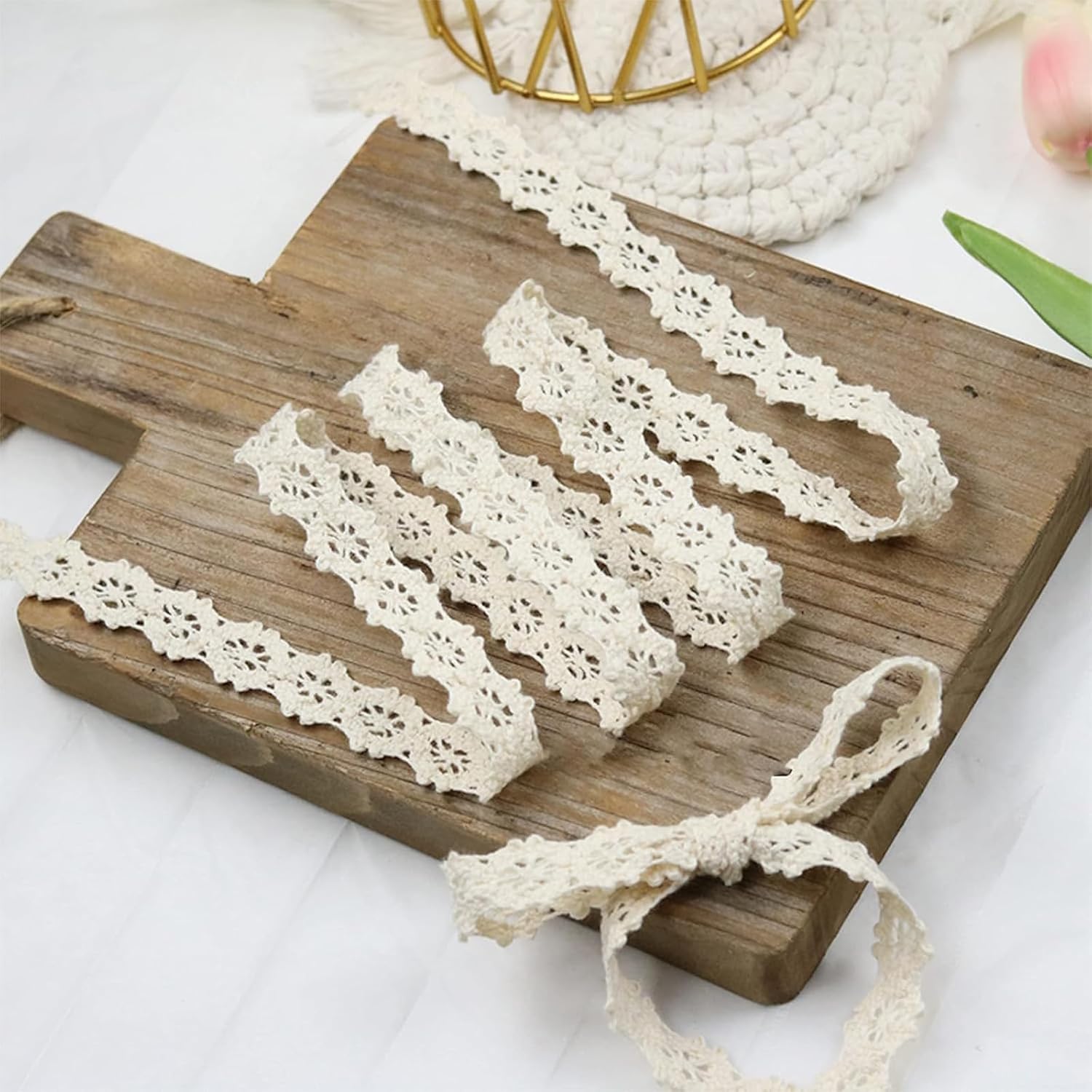 2 Pcs 10 Yards Vintage Lace Ribbon, 0.39“ Crochet Lace Trim for Sewing, Cotton Ribbon Lace for Crafts, Gift Package Wrapping, Bridal Wedding Decoration, Scrapbooking Supplies (White, Beige)